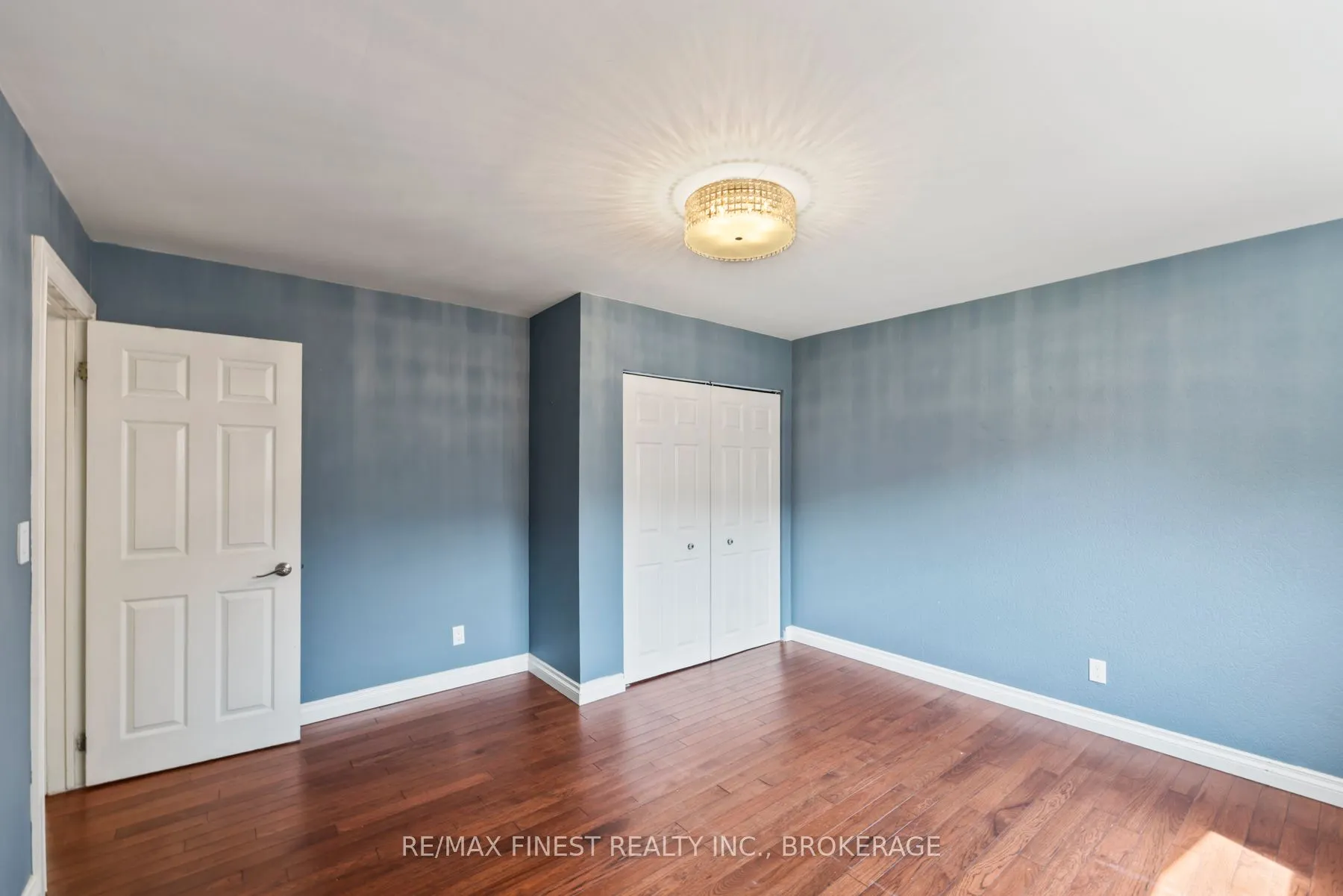 5 MICHAEL GRASS Crescent