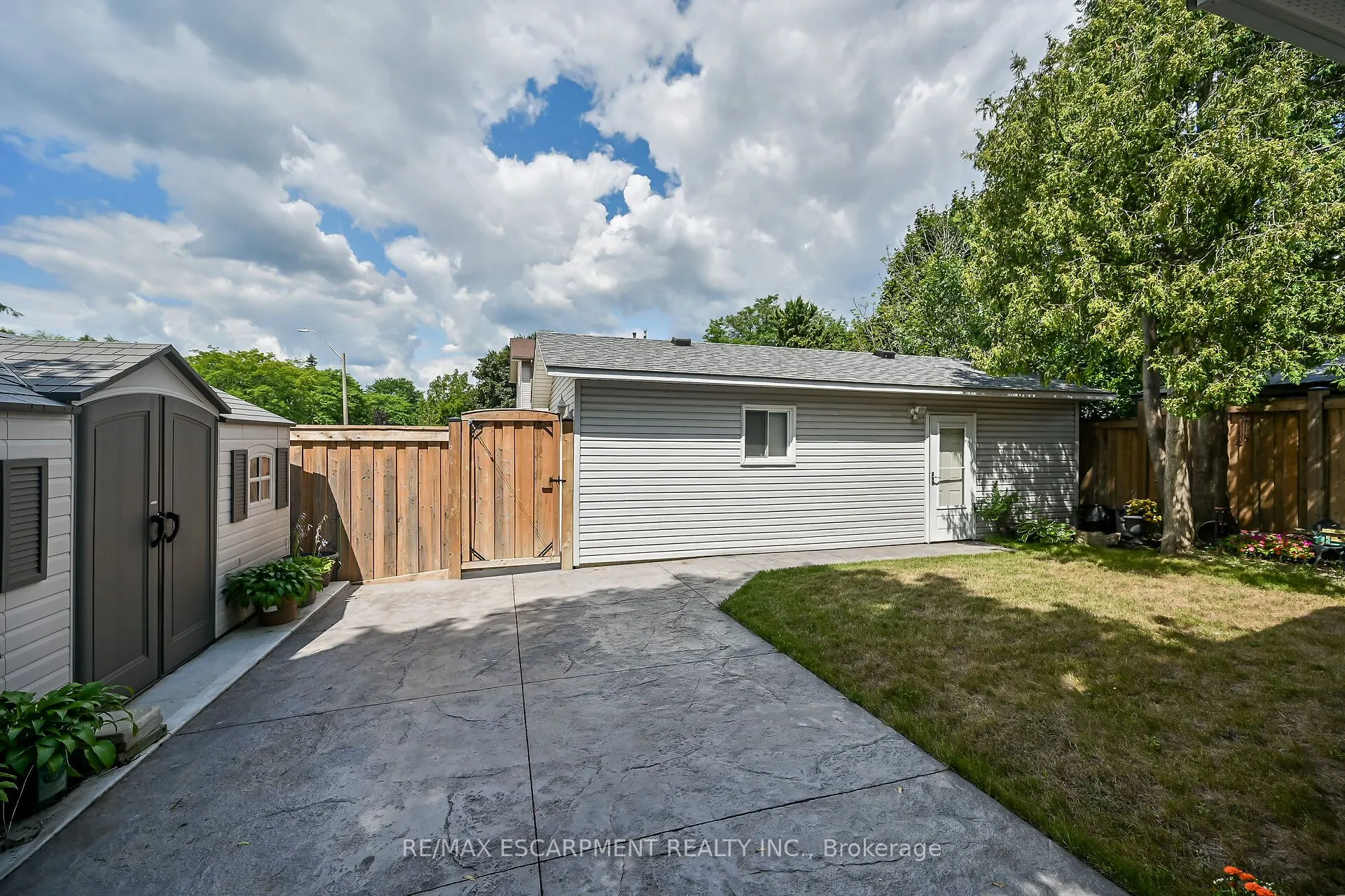146 FIONA Crescent