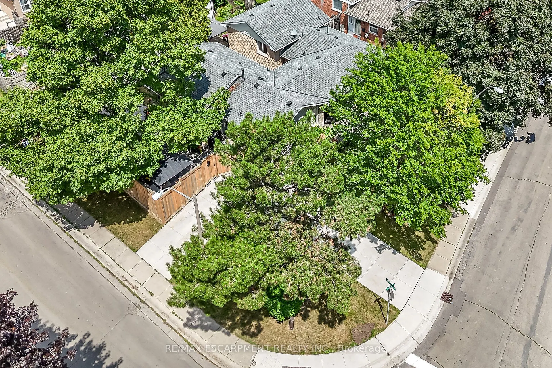146 FIONA Crescent