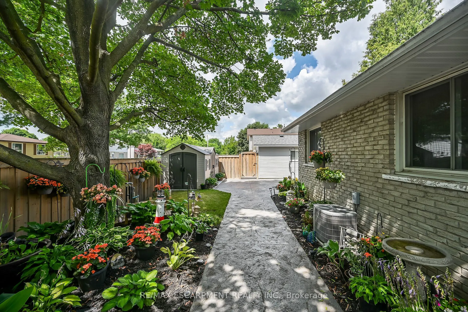 146 FIONA Crescent