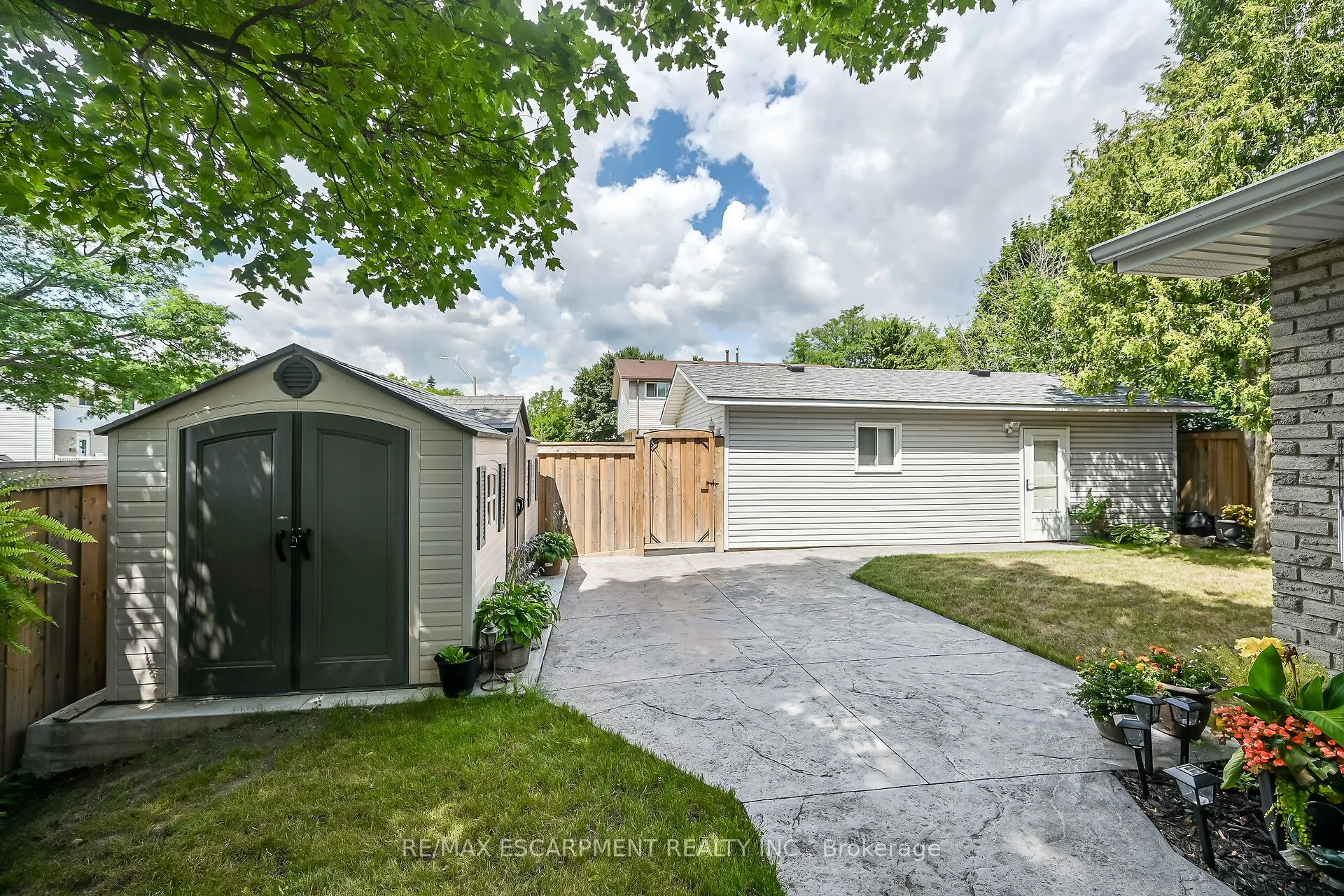 146 FIONA Crescent