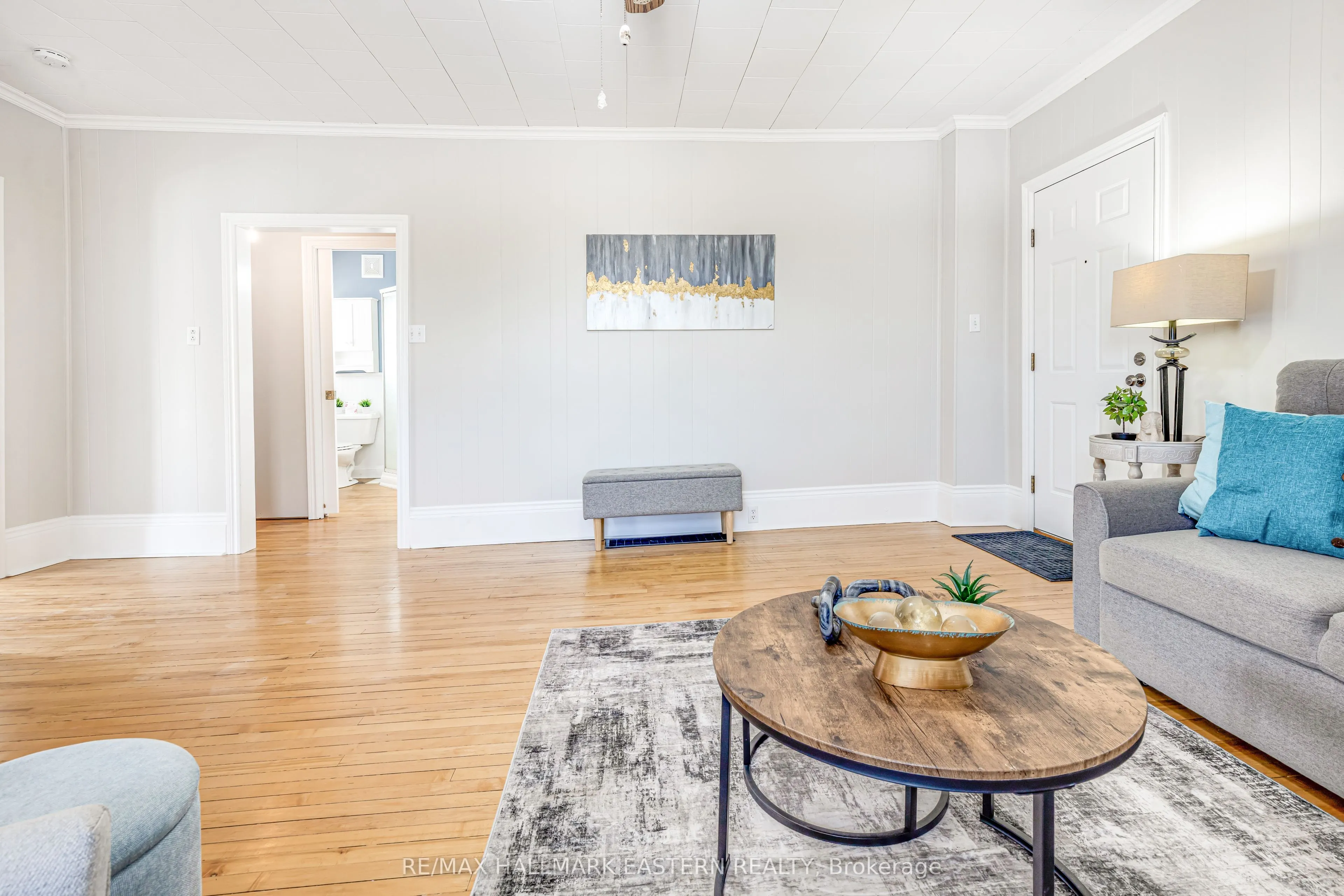 1415 Young's Point Road