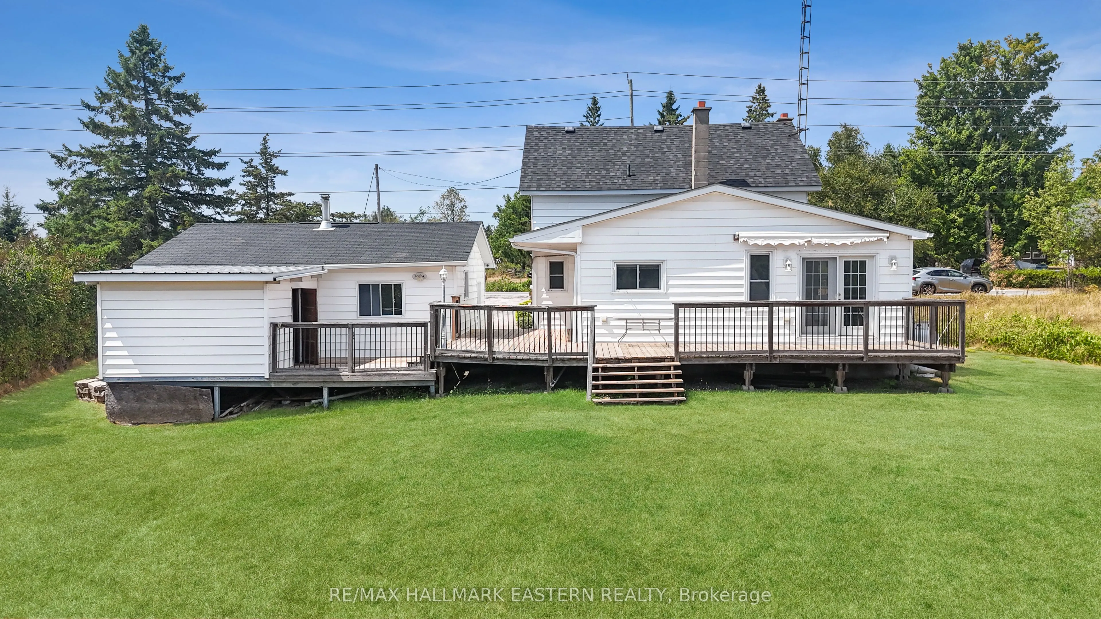 1415 Young's Point Road