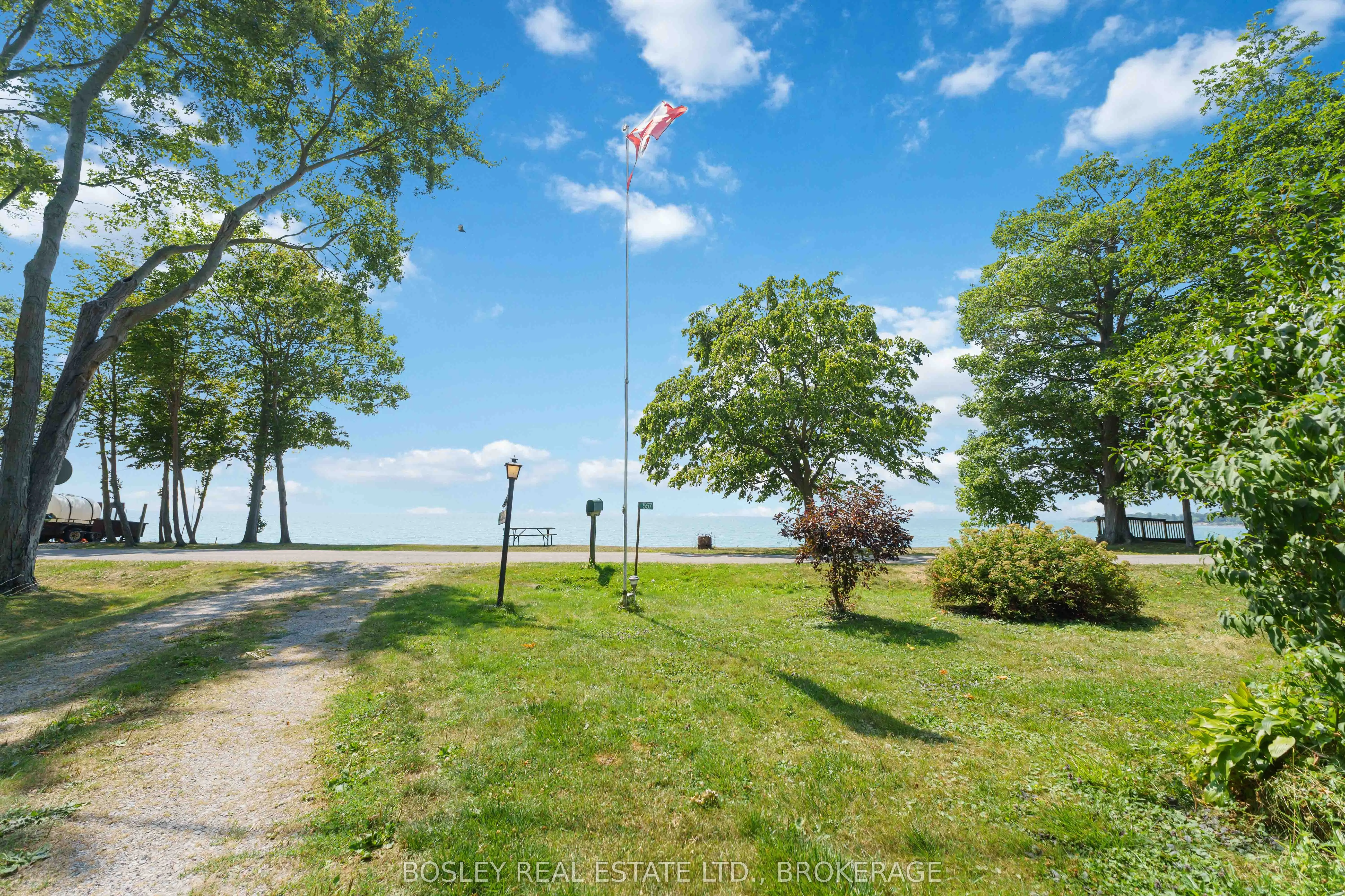 557 EDGEWATER Place