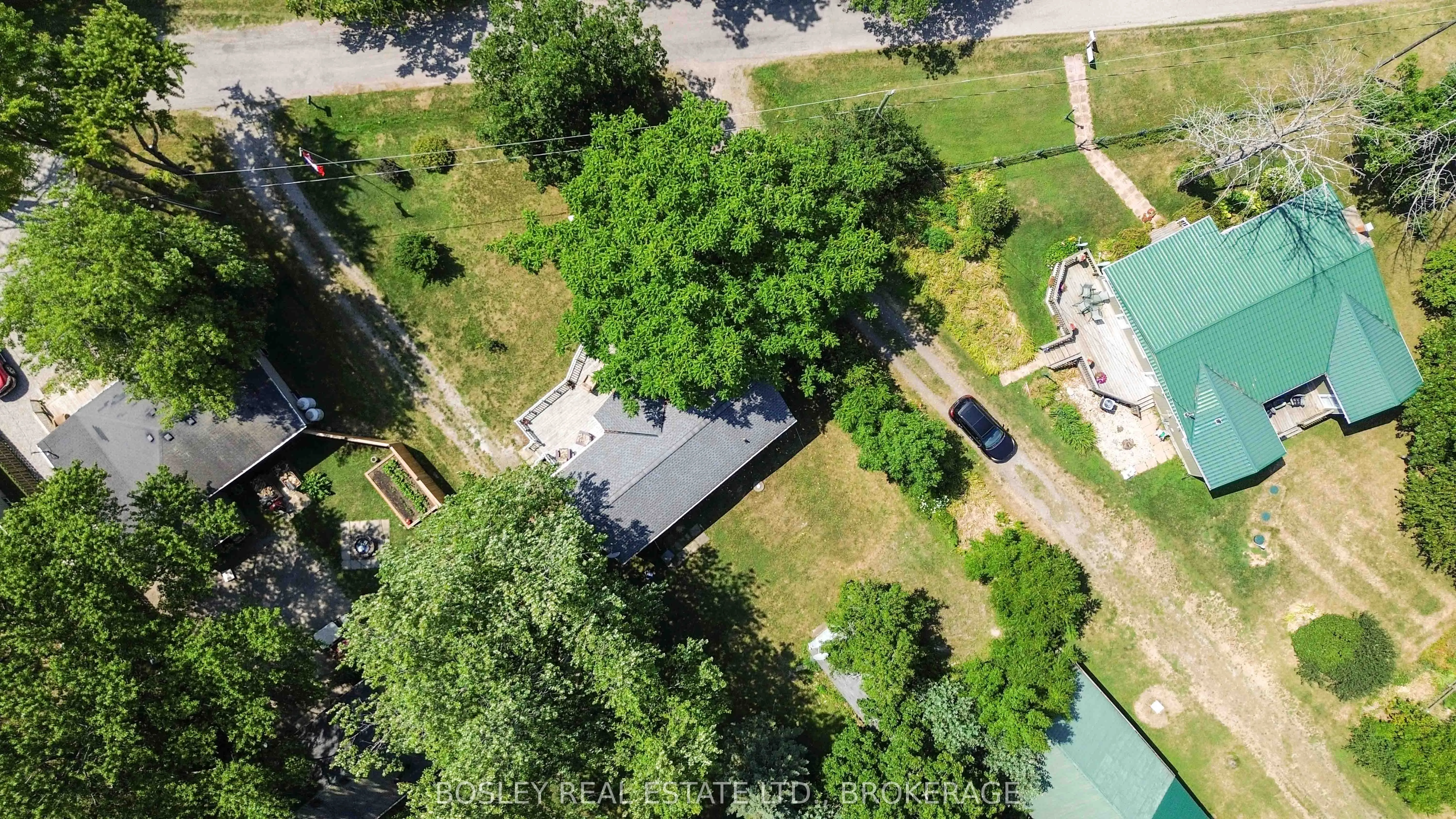 557 EDGEWATER Place