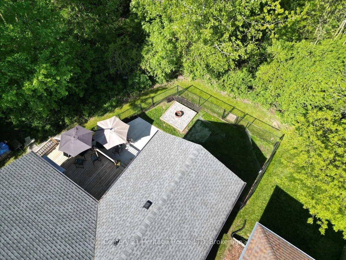 253 St Lawrence Drive