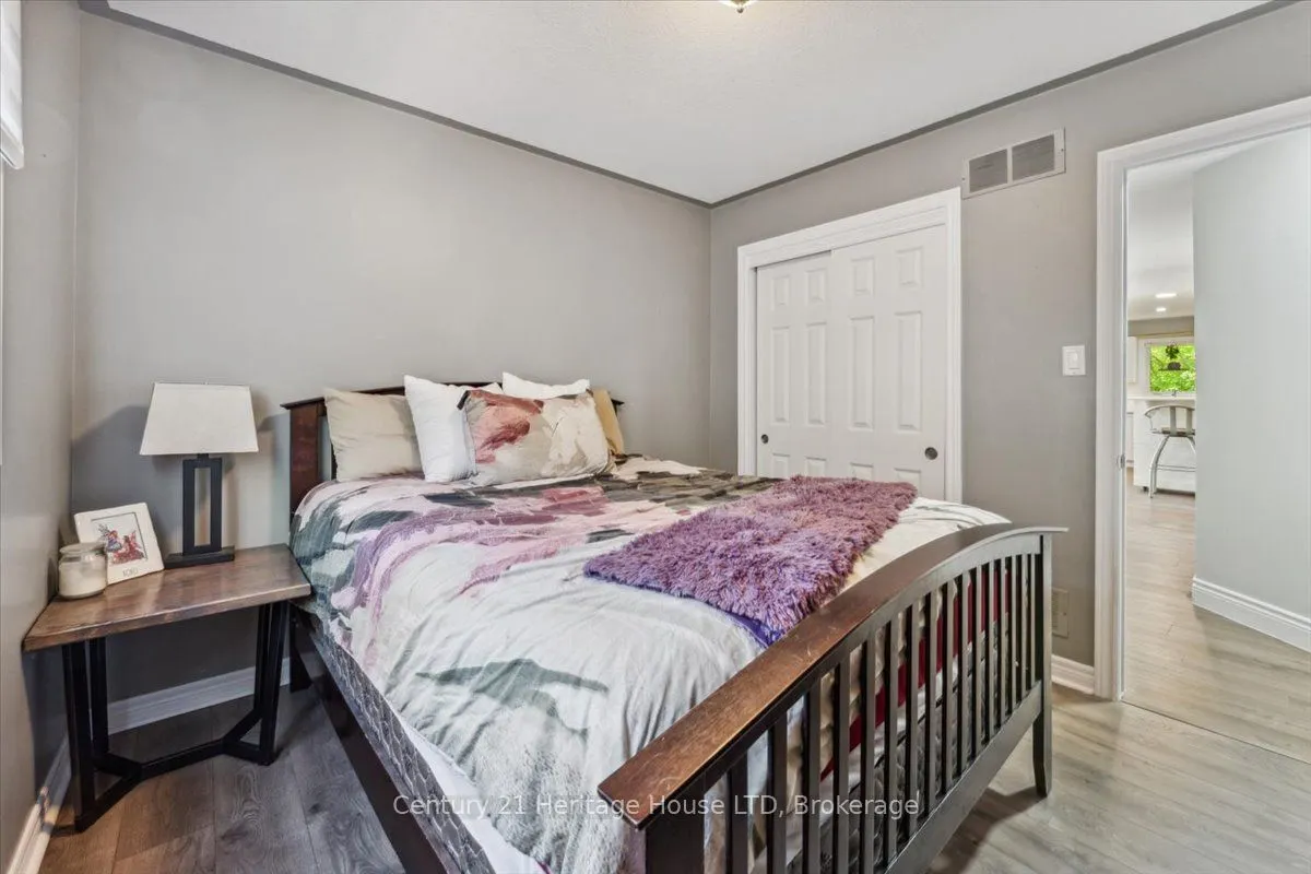 253 St Lawrence Drive