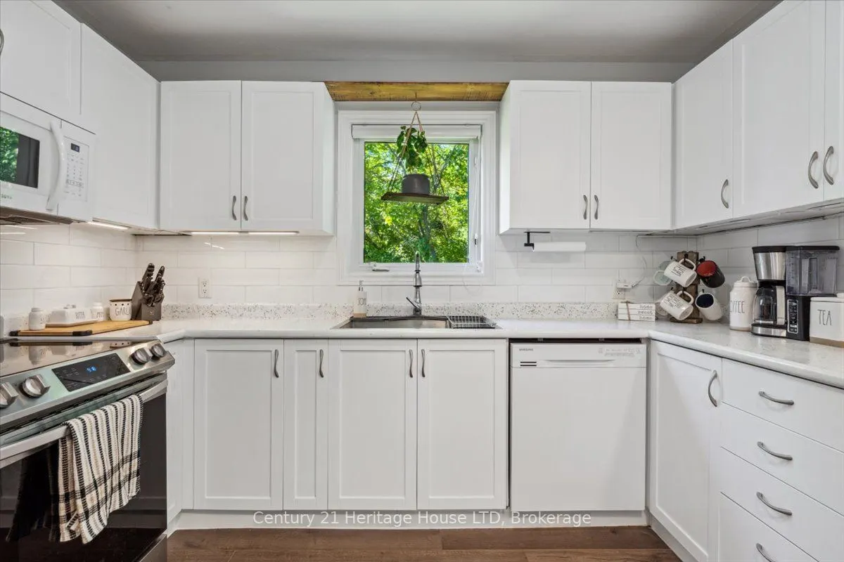 253 St Lawrence Drive
