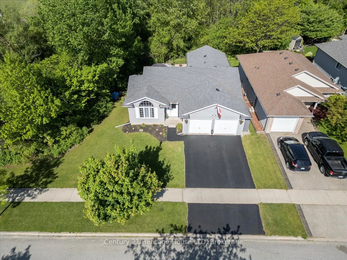 253 St Lawrence Drive