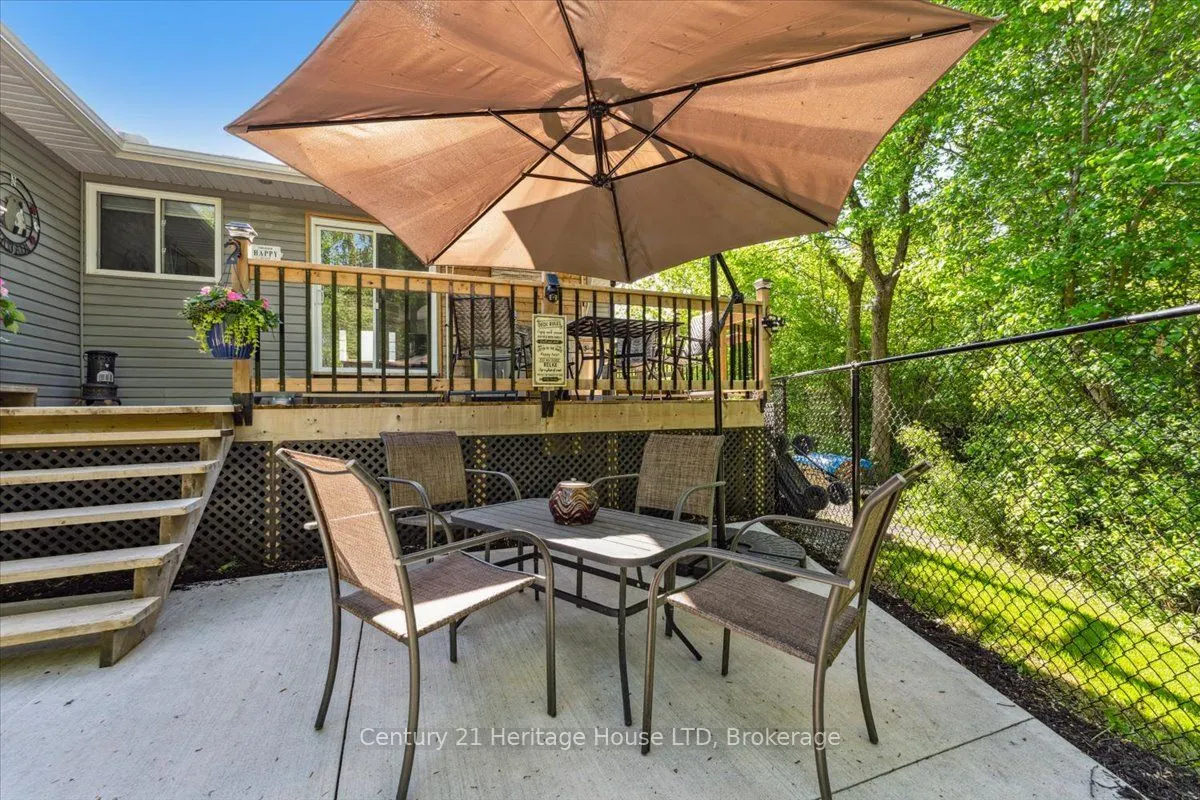 253 St Lawrence Drive