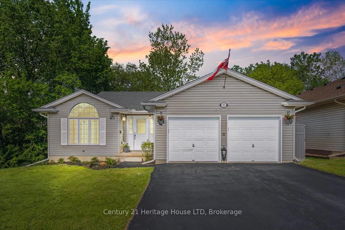 253 St Lawrence Drive