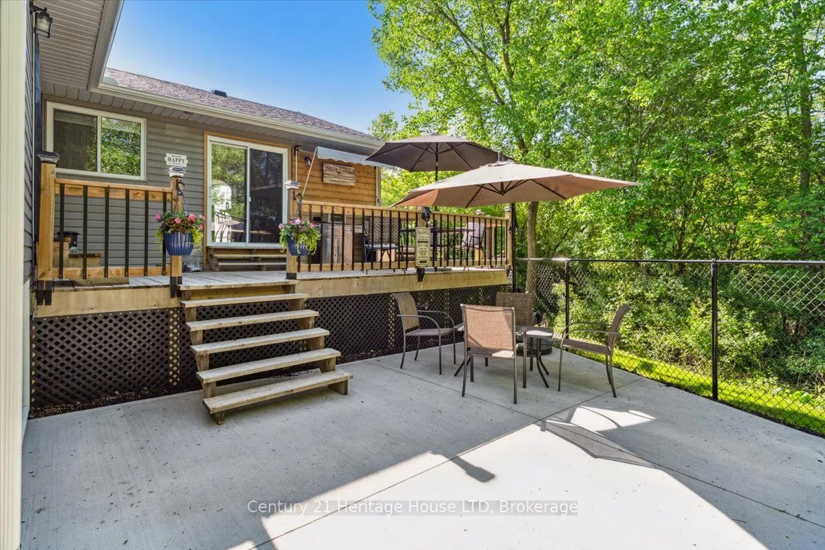 253 St Lawrence Drive