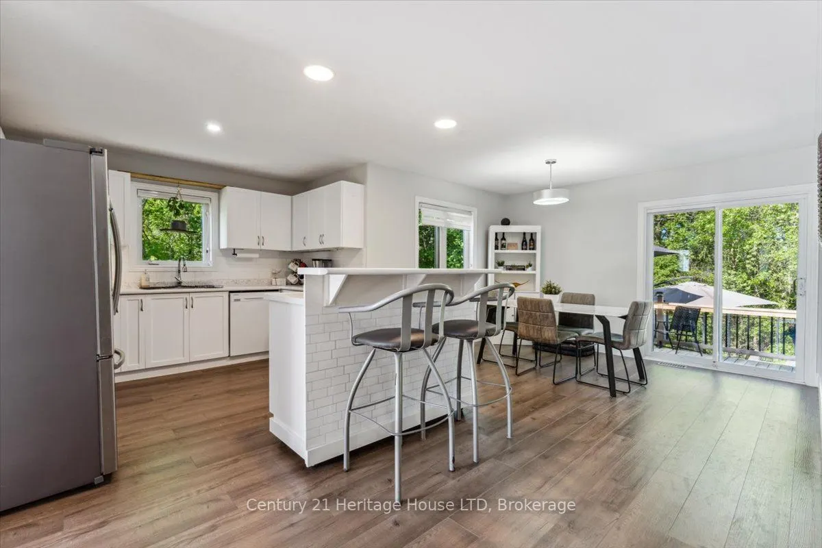 253 St Lawrence Drive