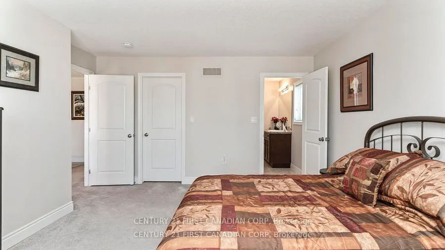 102 Caverhill Crescent