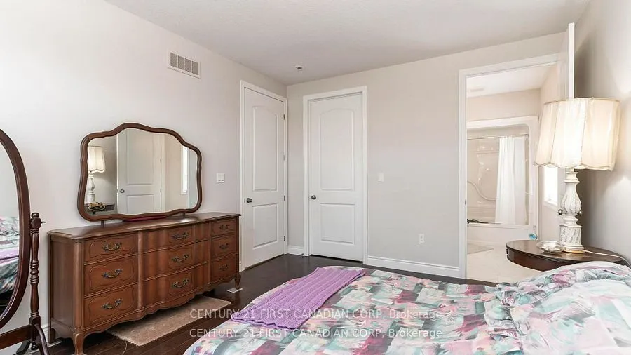 102 Caverhill Crescent