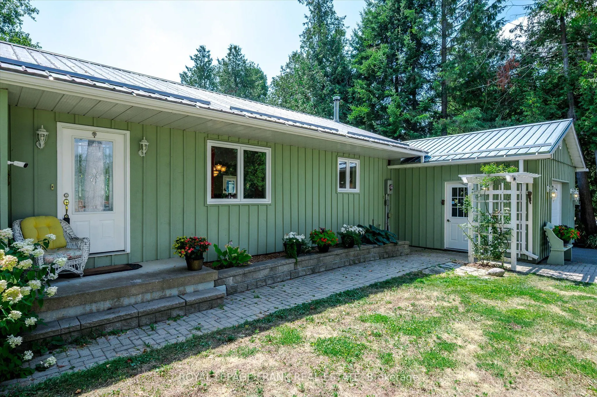 187 River Lane