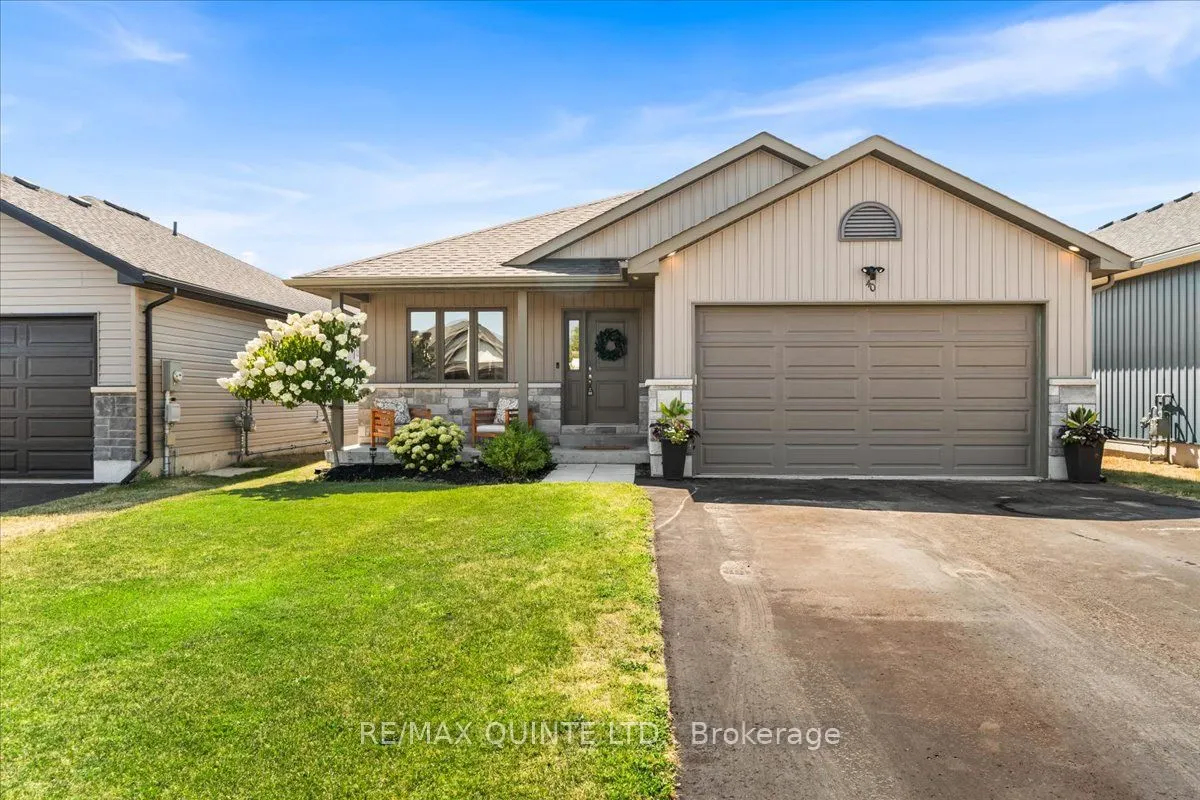 40 Deacon Place