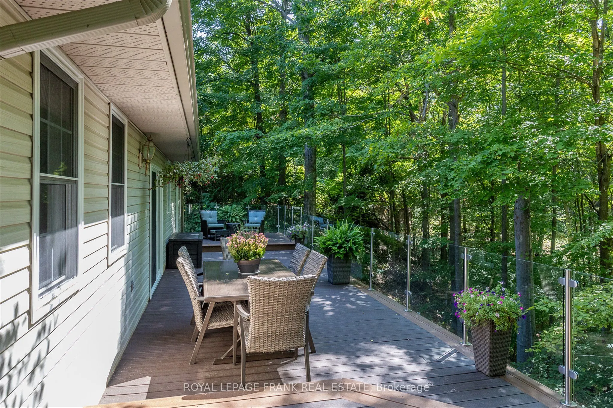 24 Deer Avenue