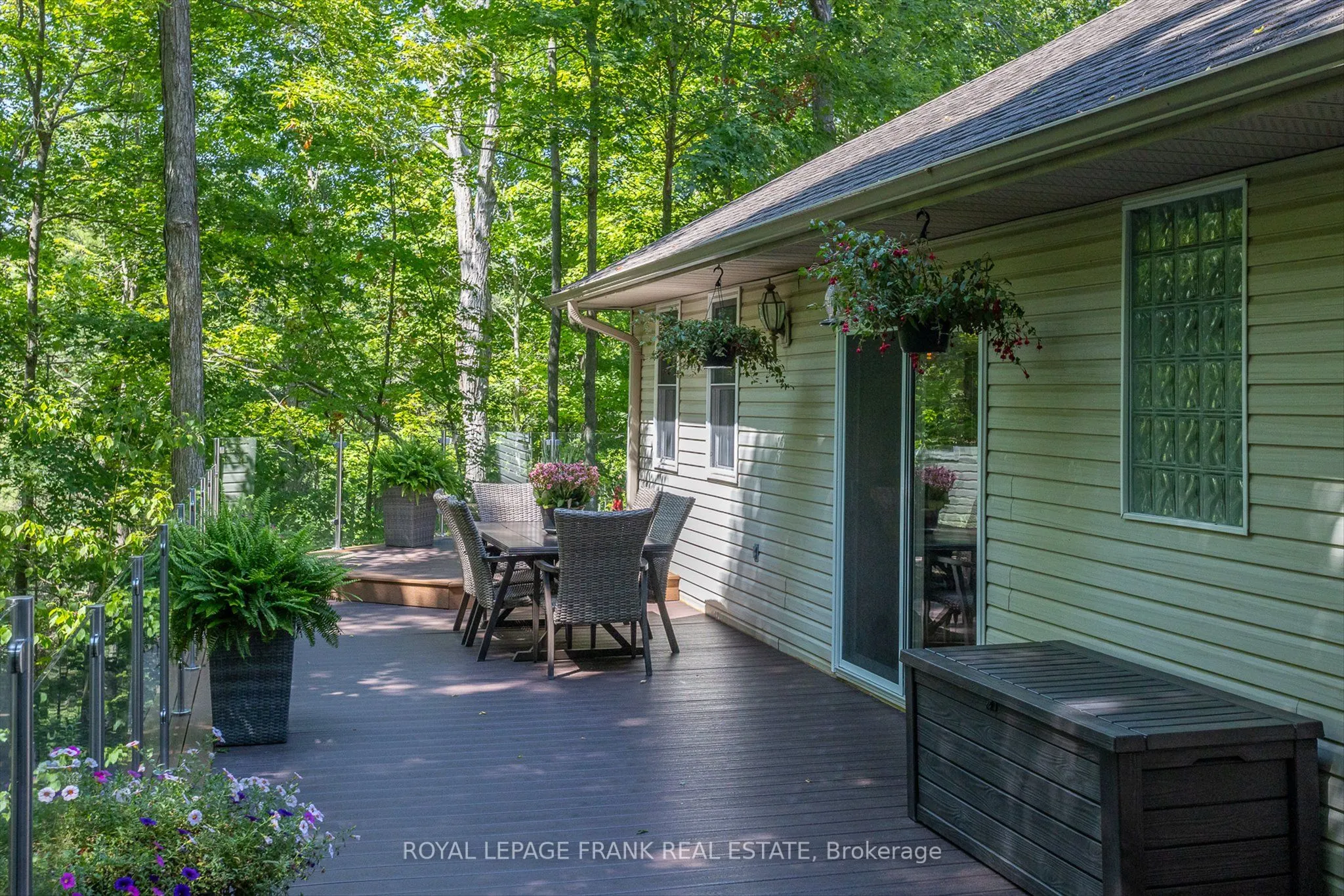 24 Deer Avenue