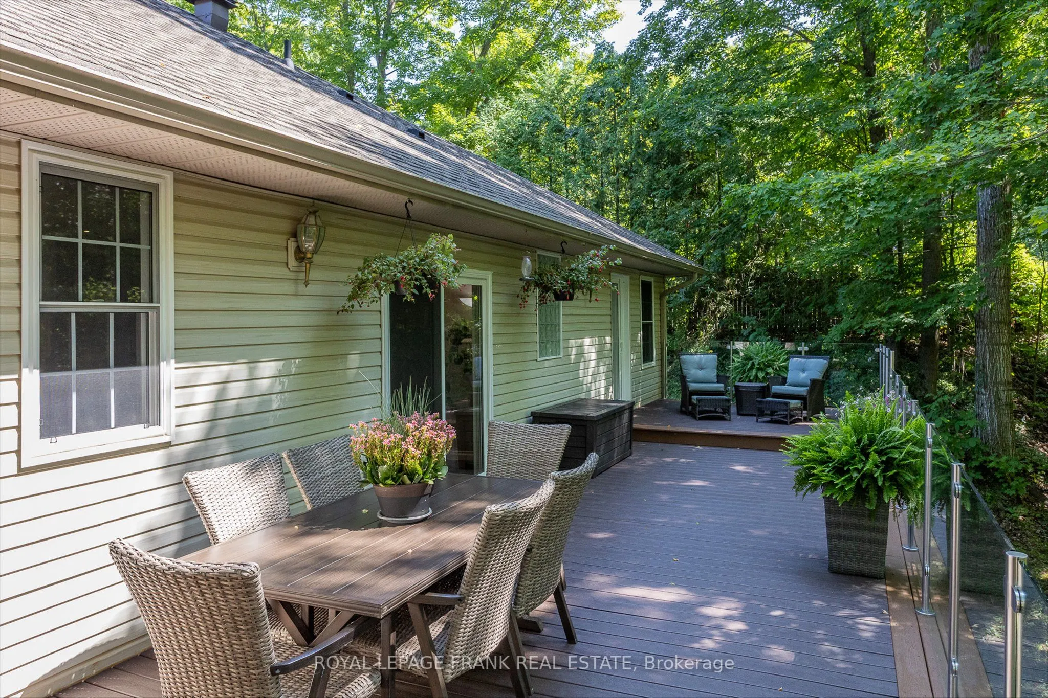 24 Deer Avenue