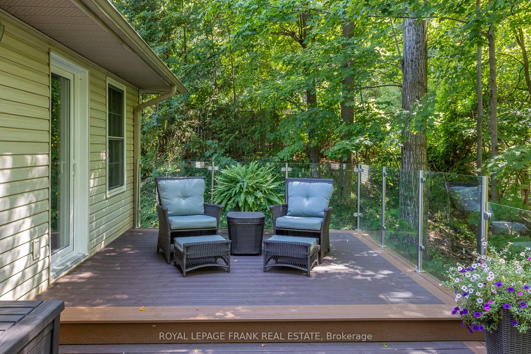 24 Deer Avenue