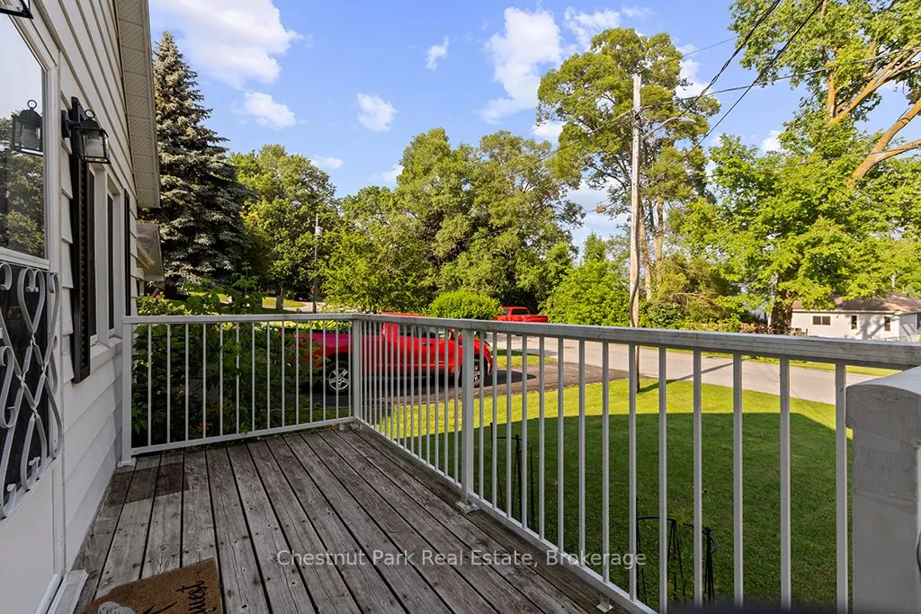 1540 6th Avenue W