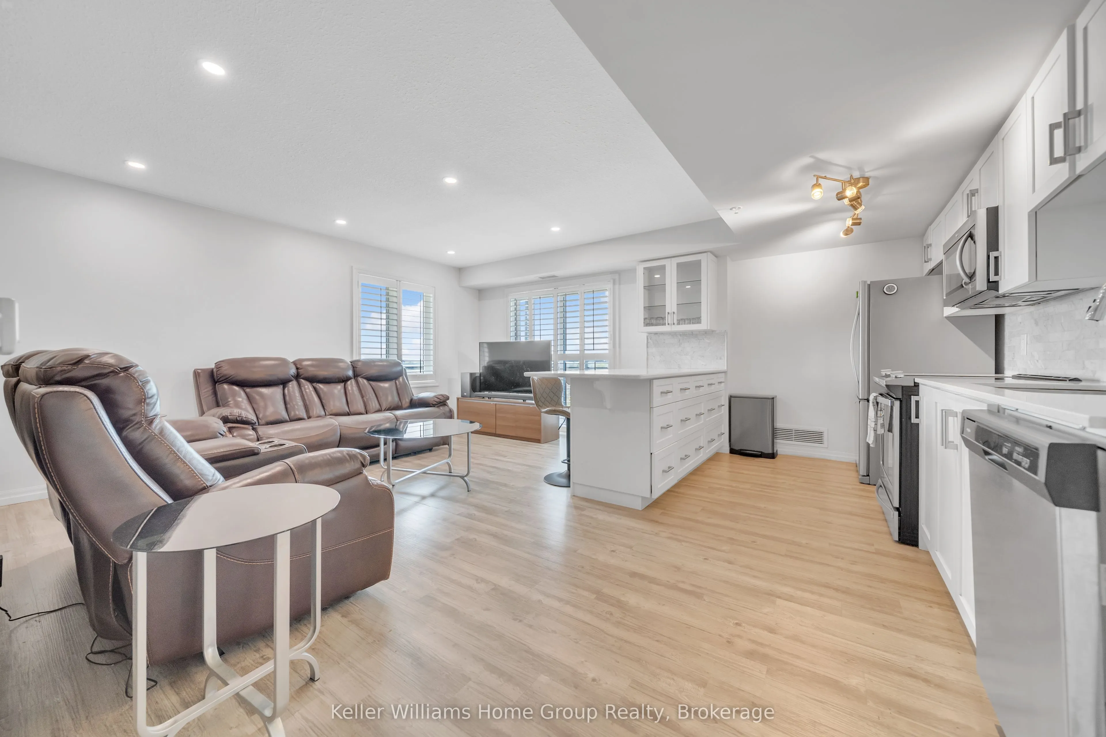 108 Summit Ridge Drive, #412