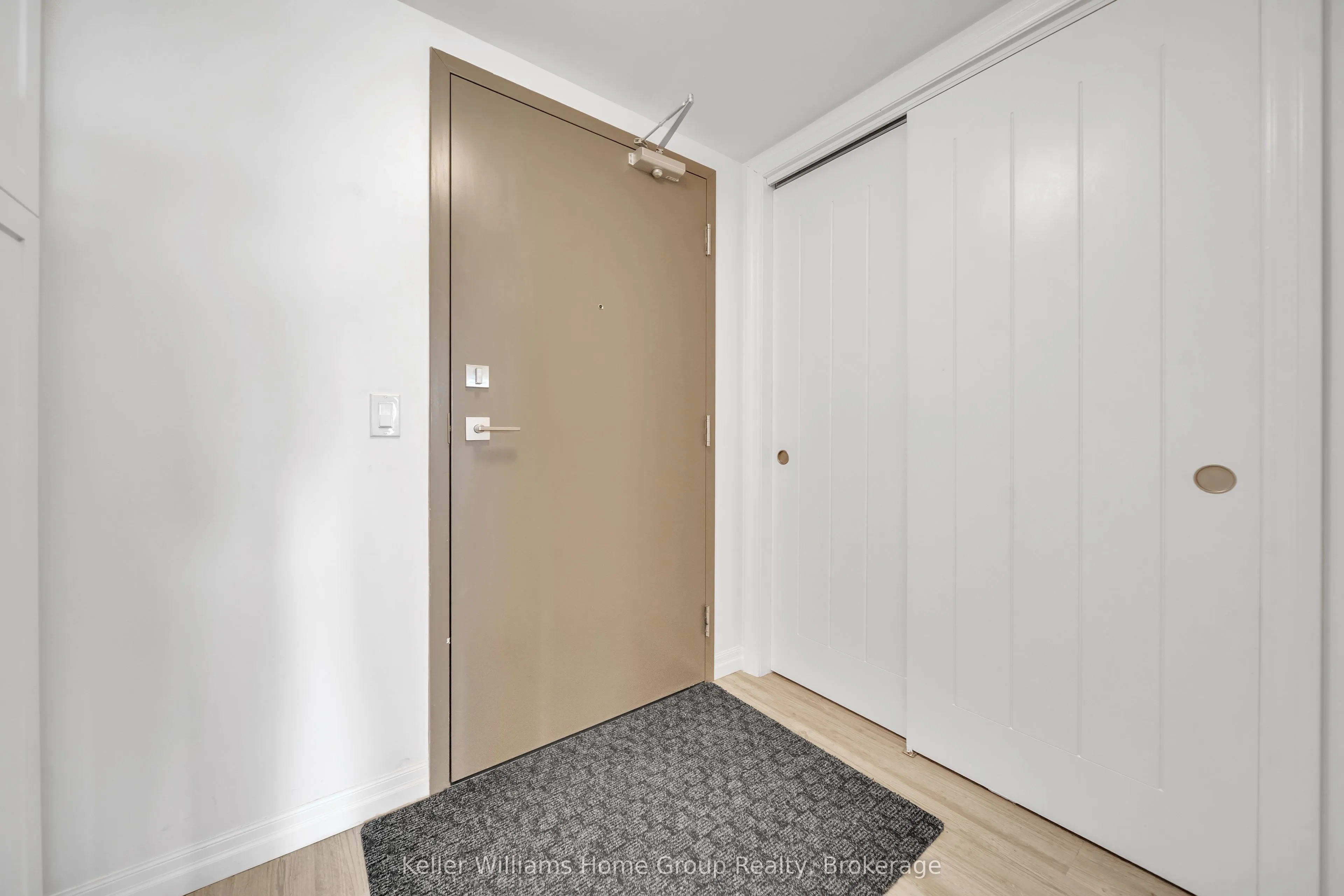 108 Summit Ridge Drive, #412