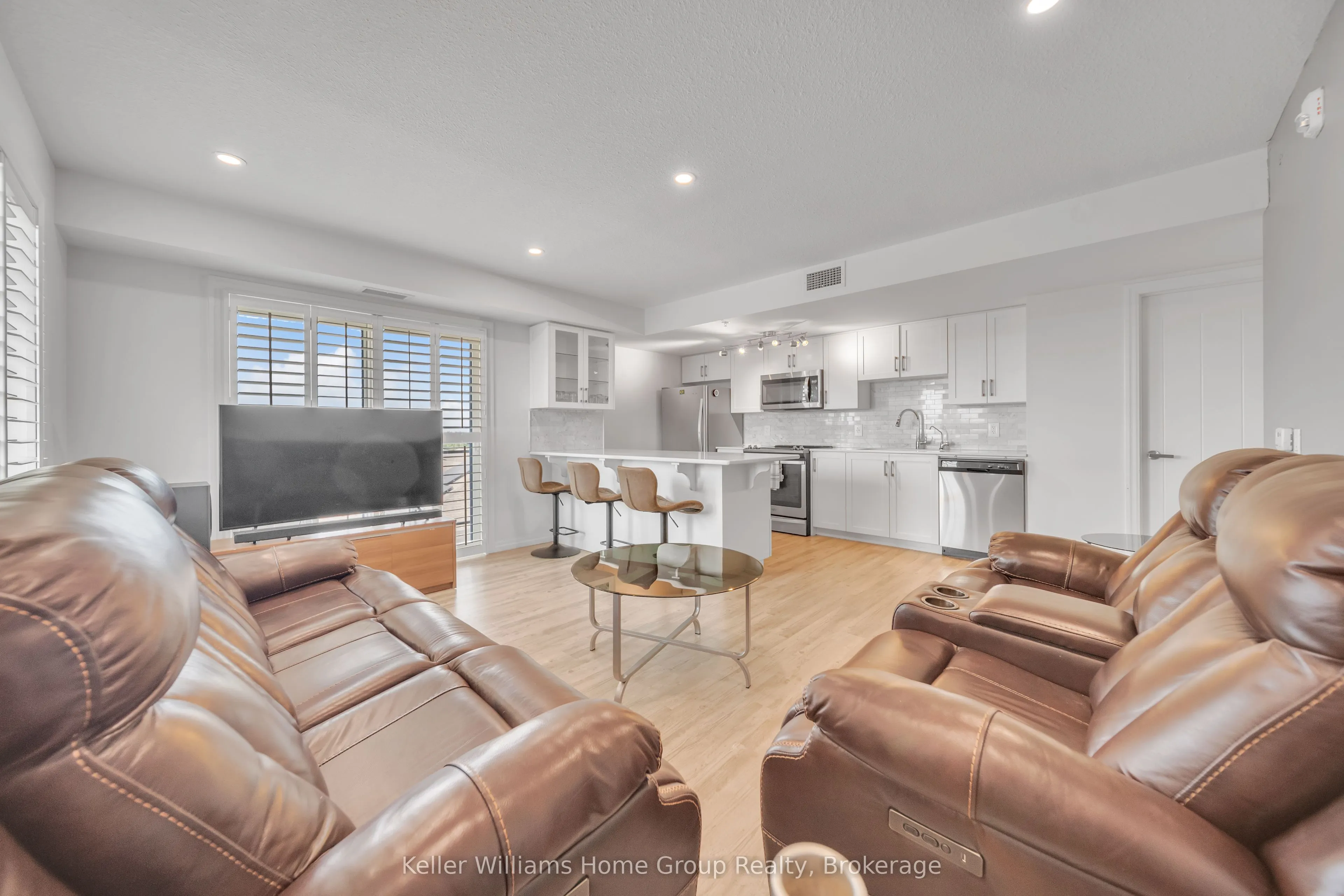 108 Summit Ridge Drive, #412