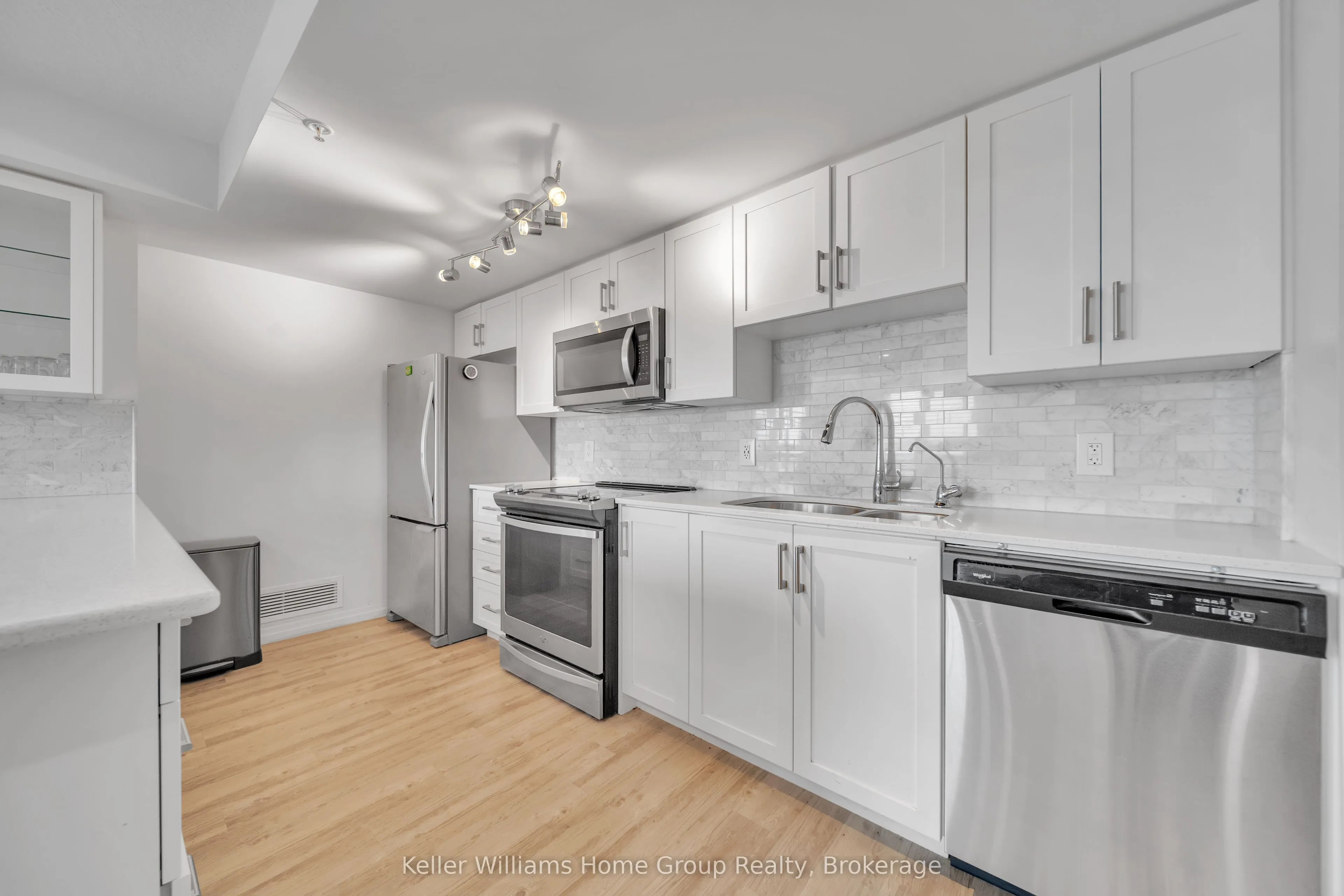 108 Summit Ridge Drive, #412