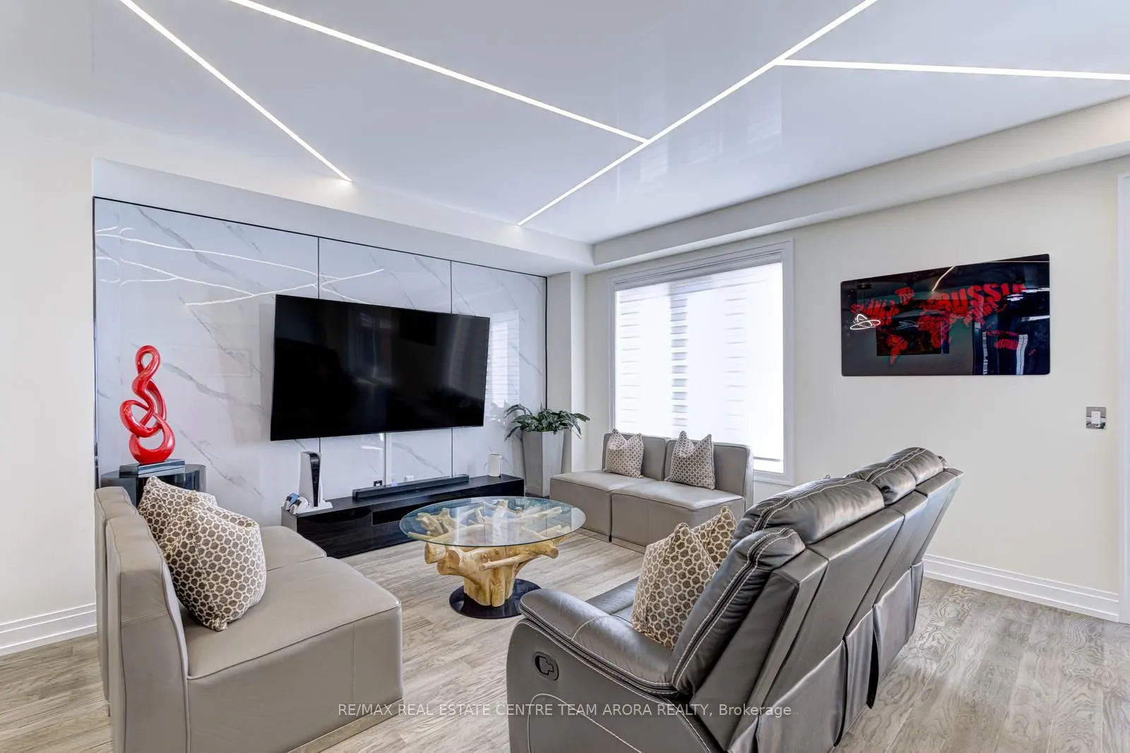 39 Great Fls Boulevard
