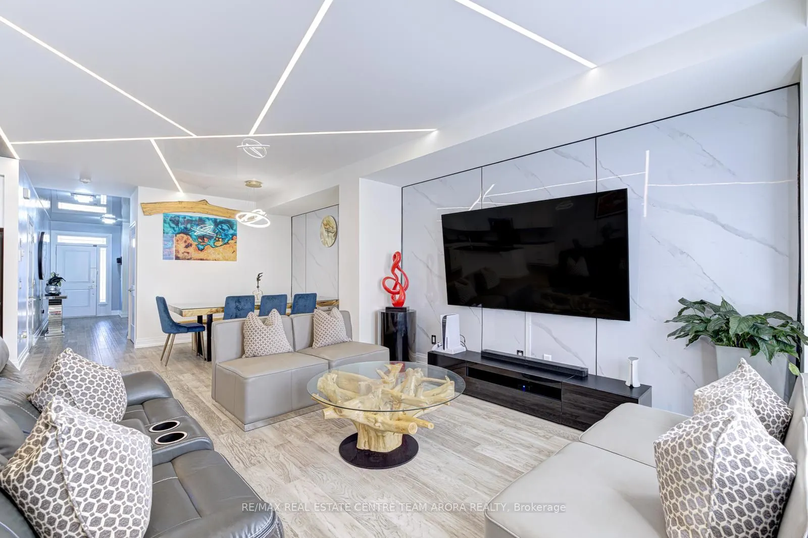 39 Great Fls Boulevard