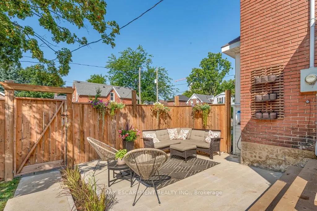47 EAGLE Avenue