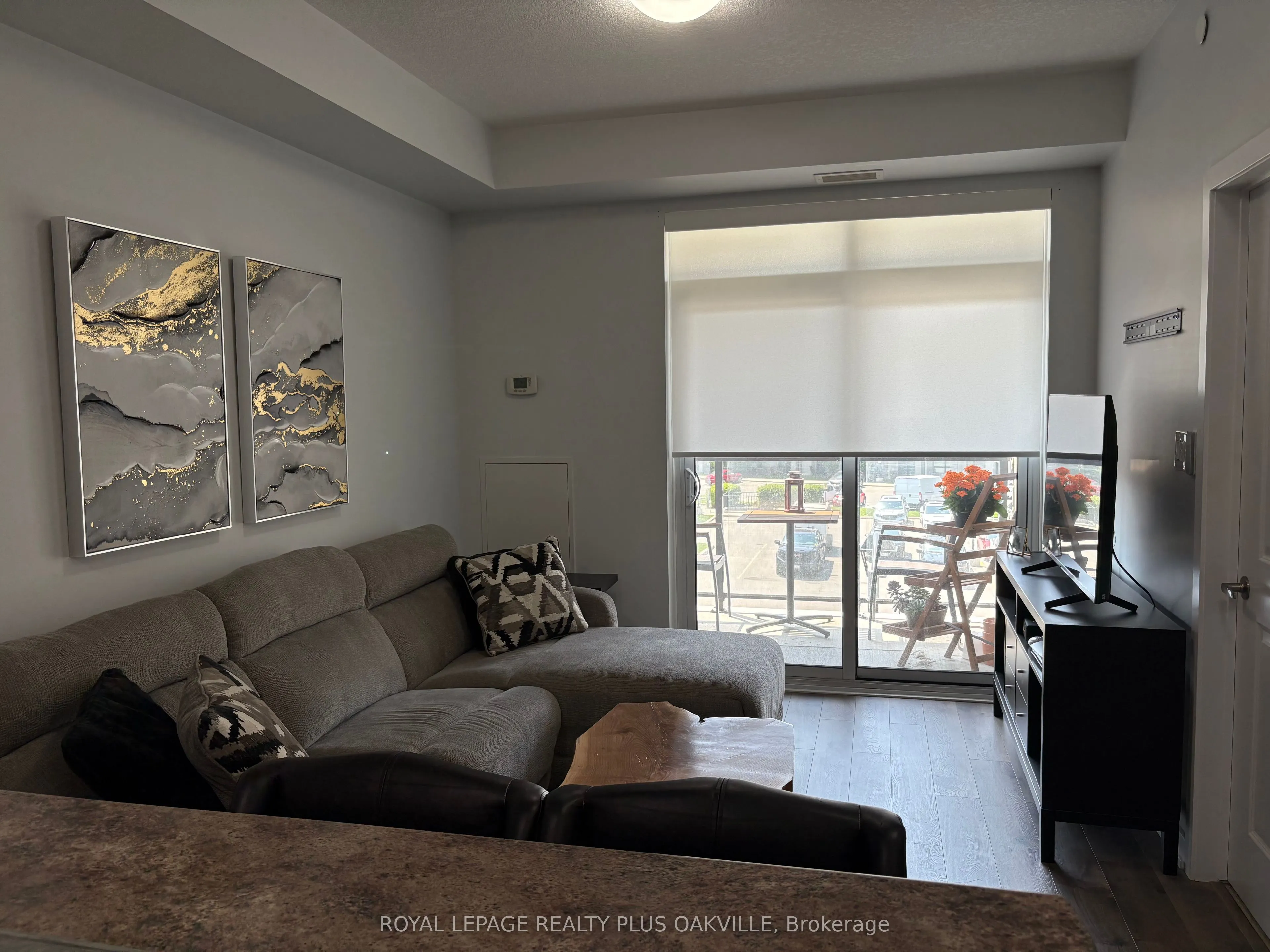 101 Shoreview Place, #329