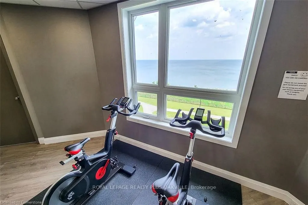 101 Shoreview Place, #329