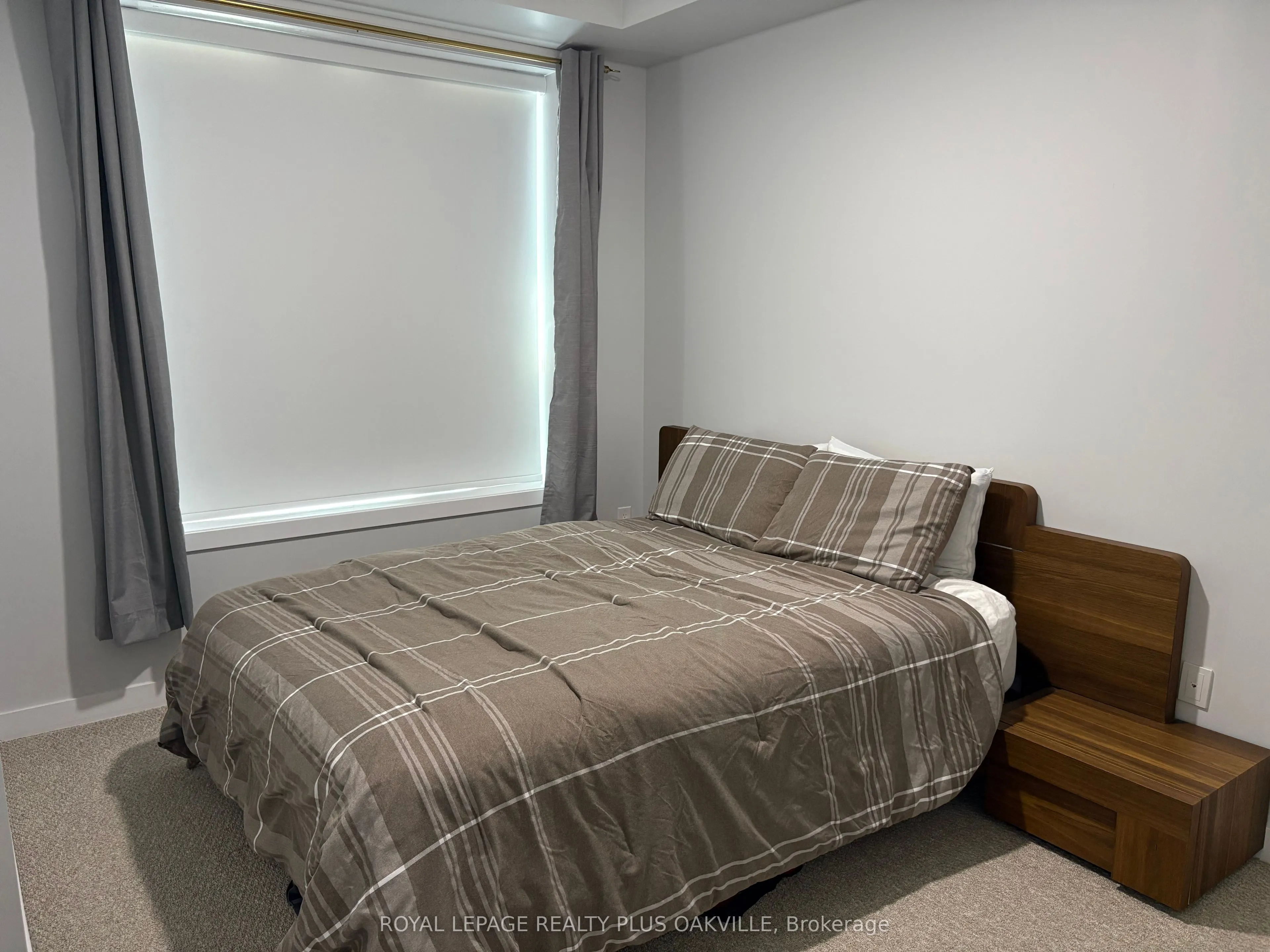 101 Shoreview Place, #329