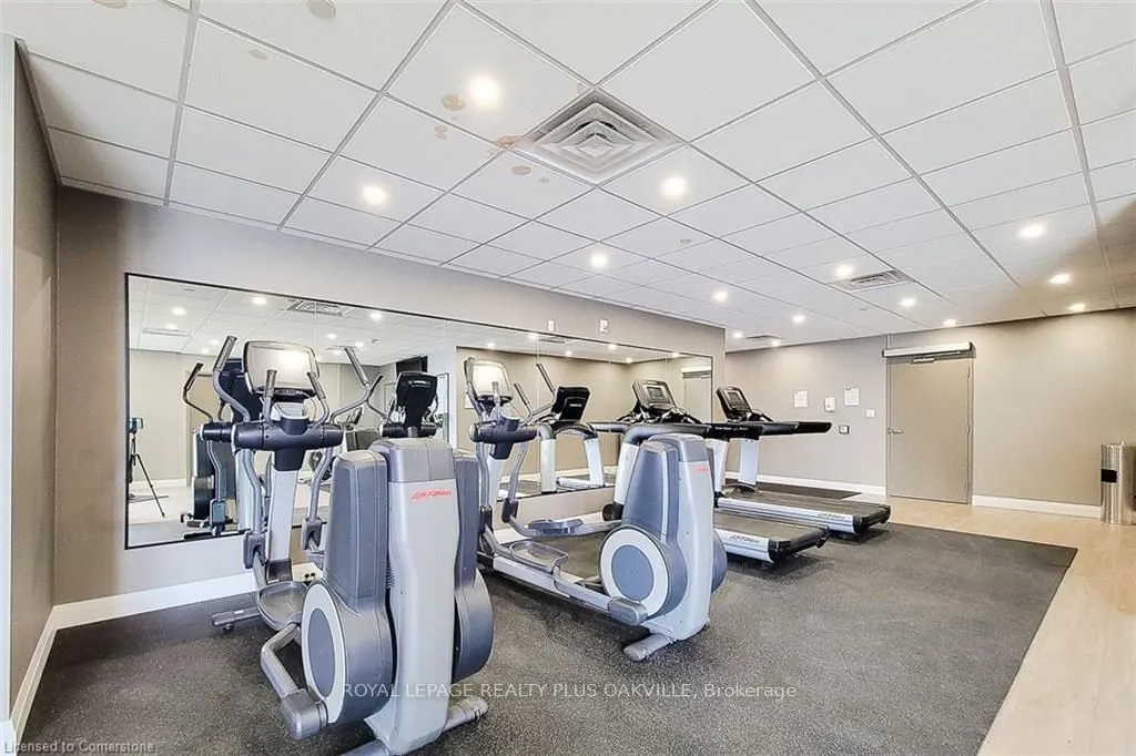 101 Shoreview Place, #329