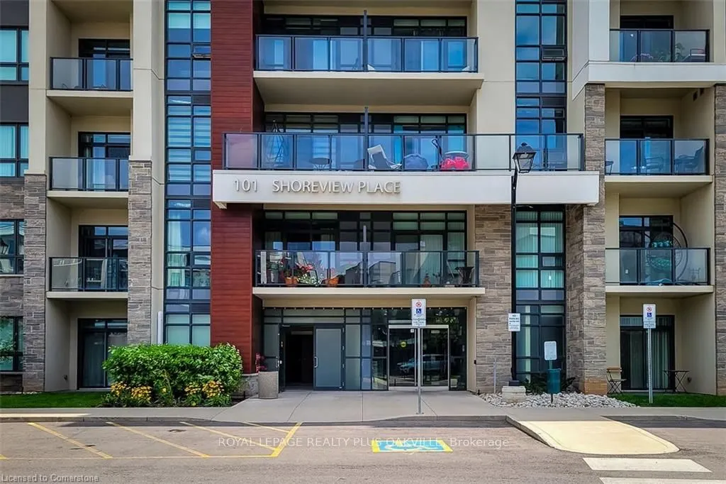 101 Shoreview Place, #329