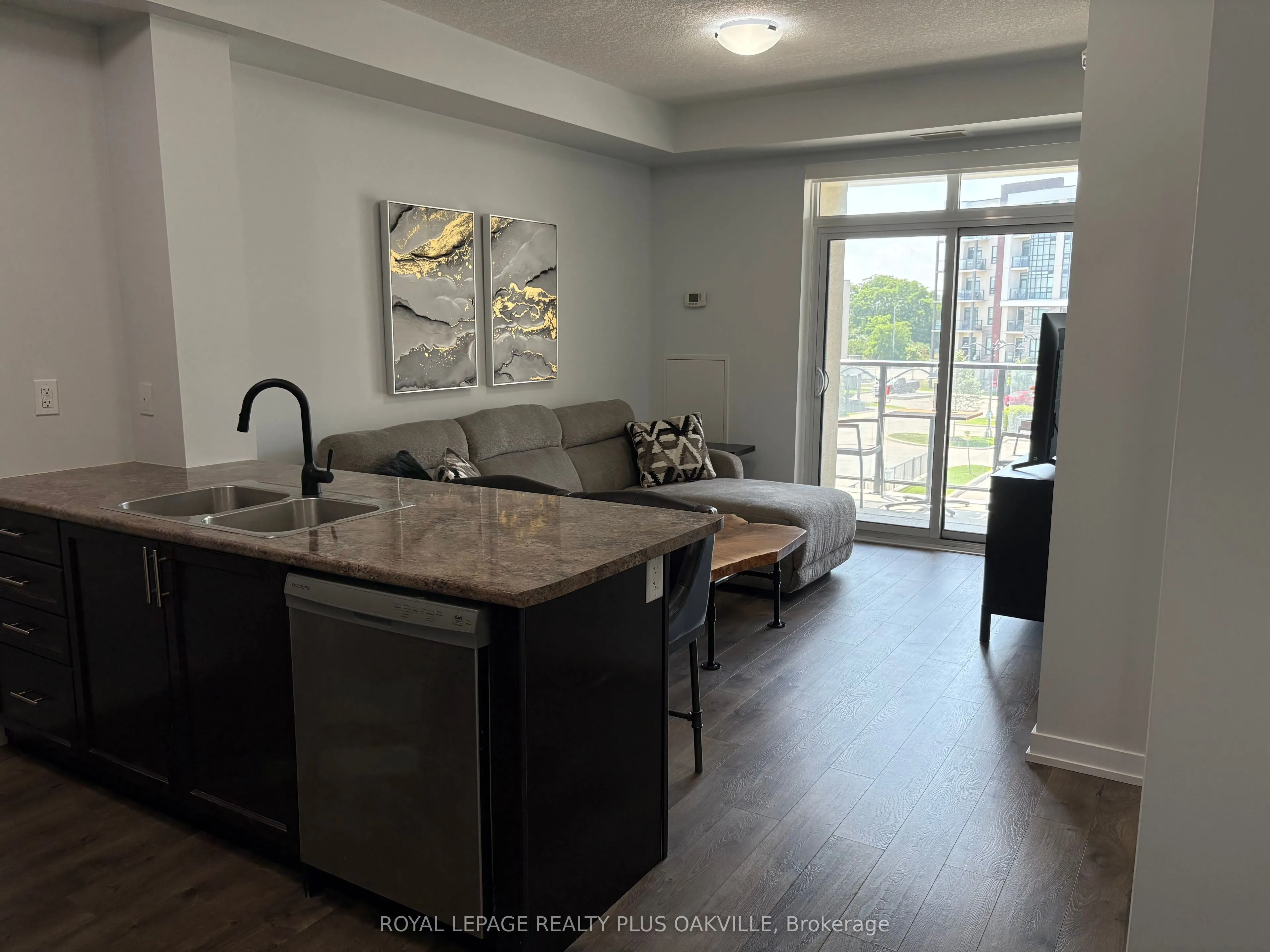 101 Shoreview Place, #329