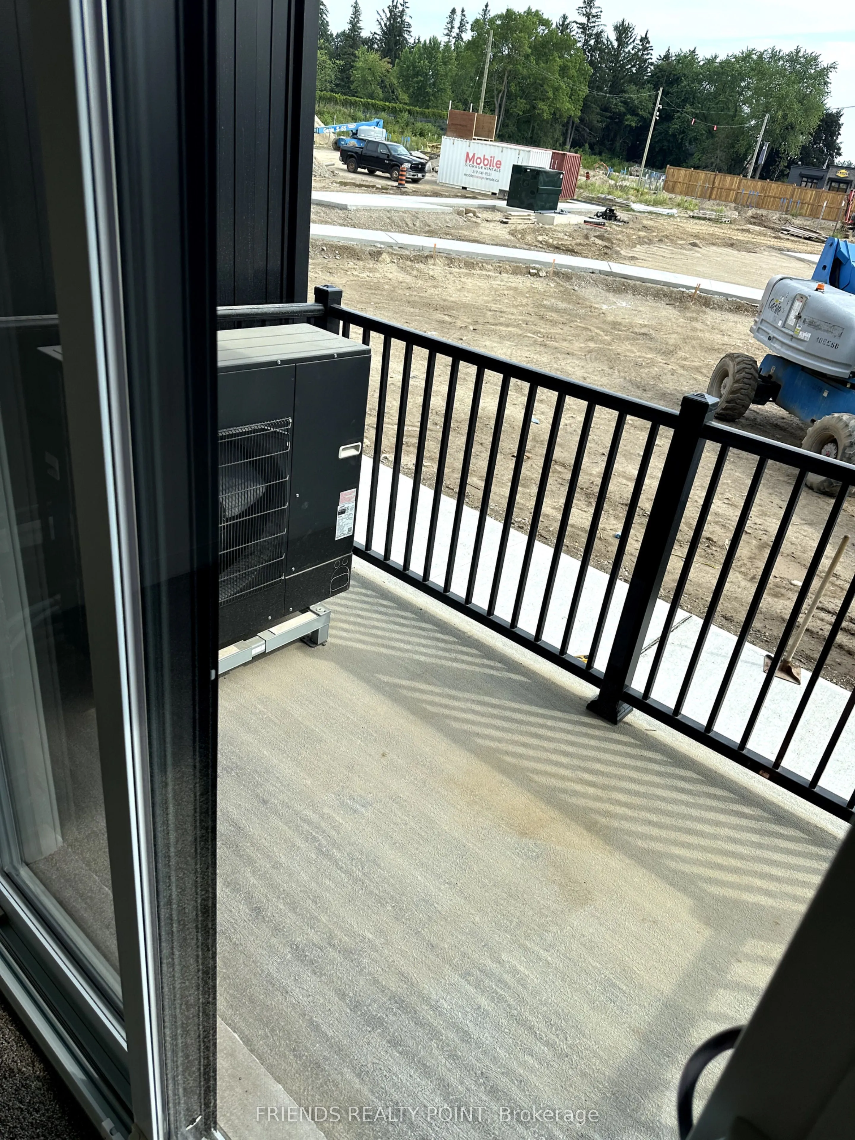 824 Woolwich Street, #175