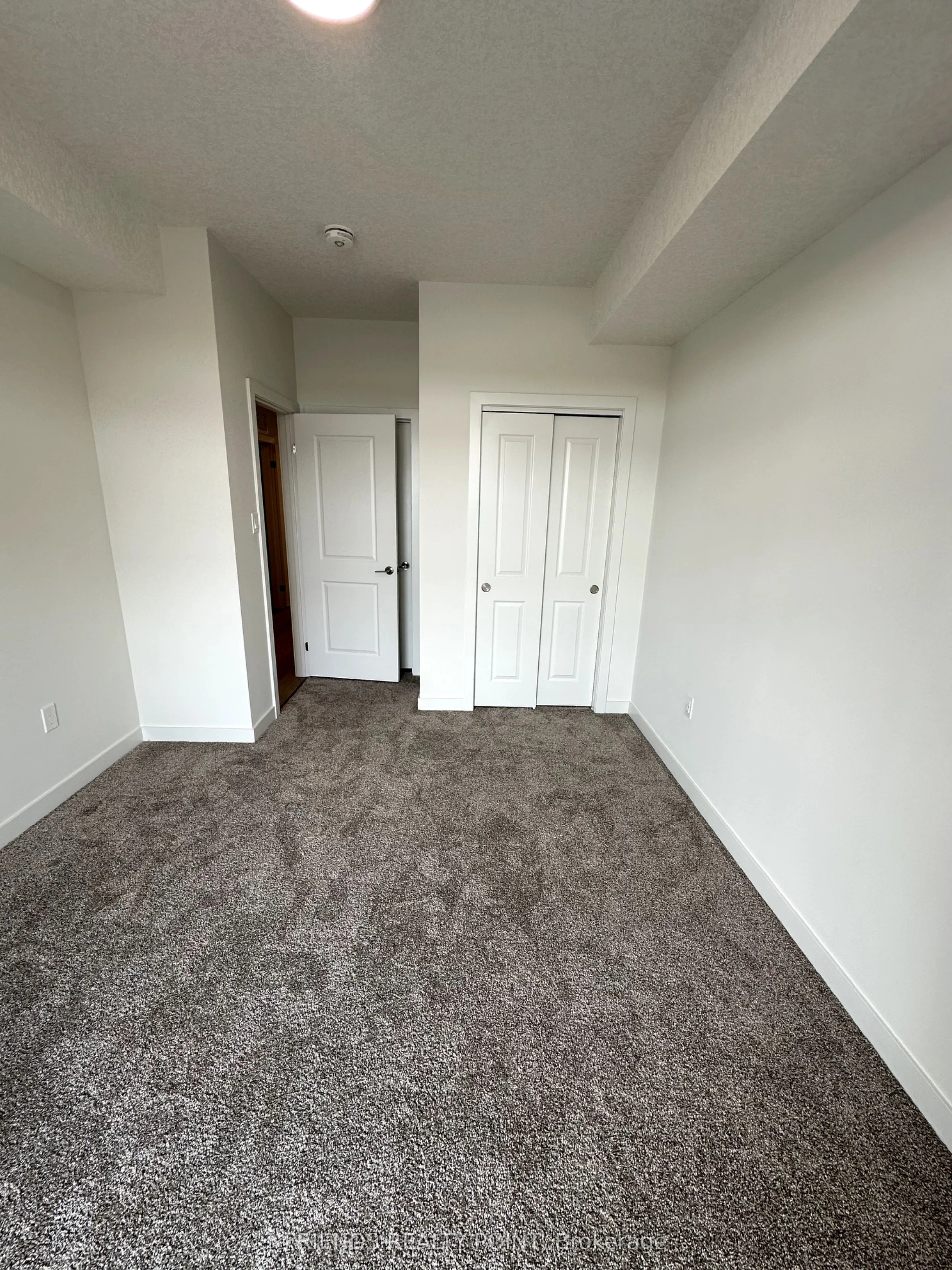 824 Woolwich Street, #175