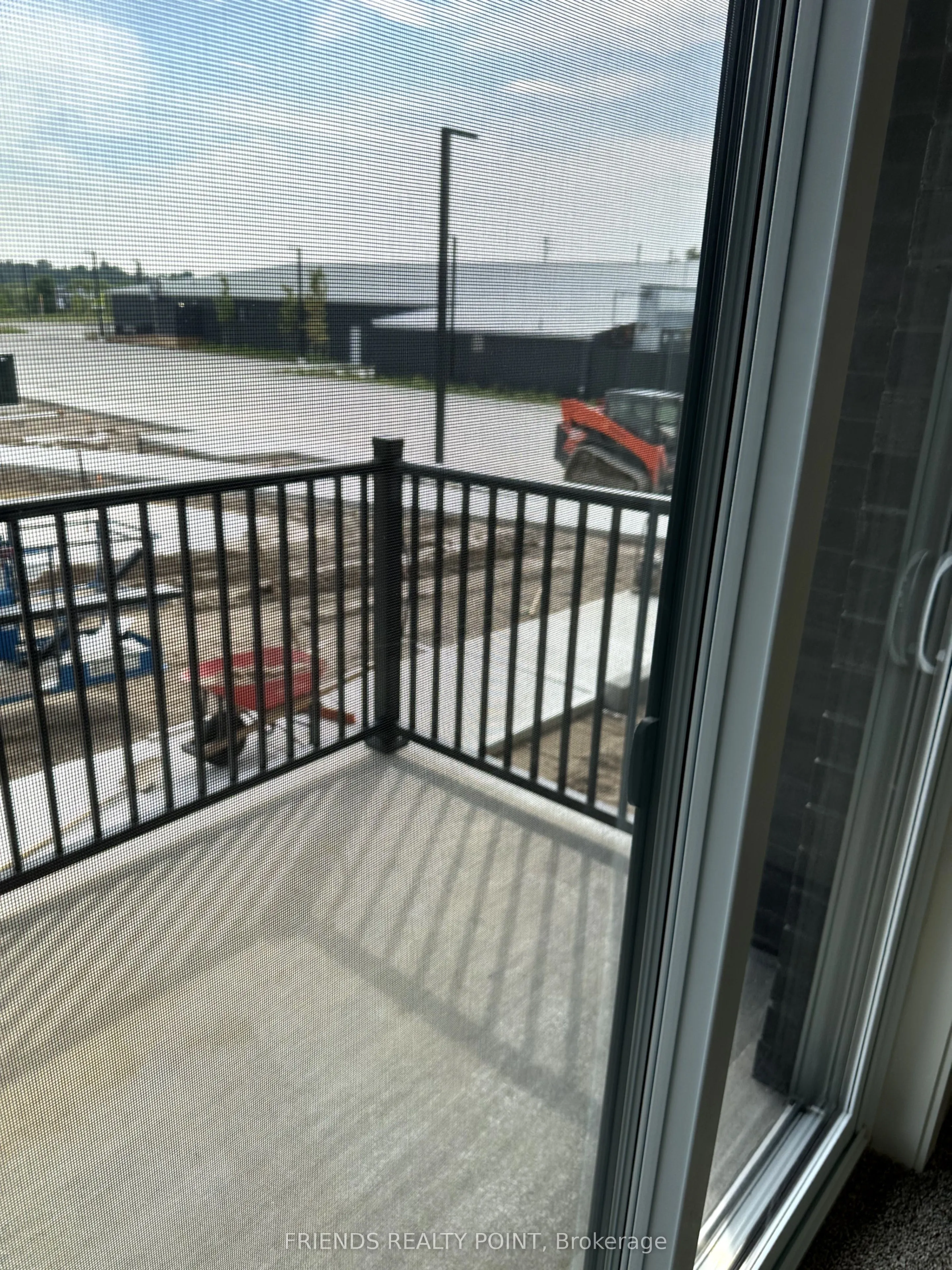 824 Woolwich Street, #175