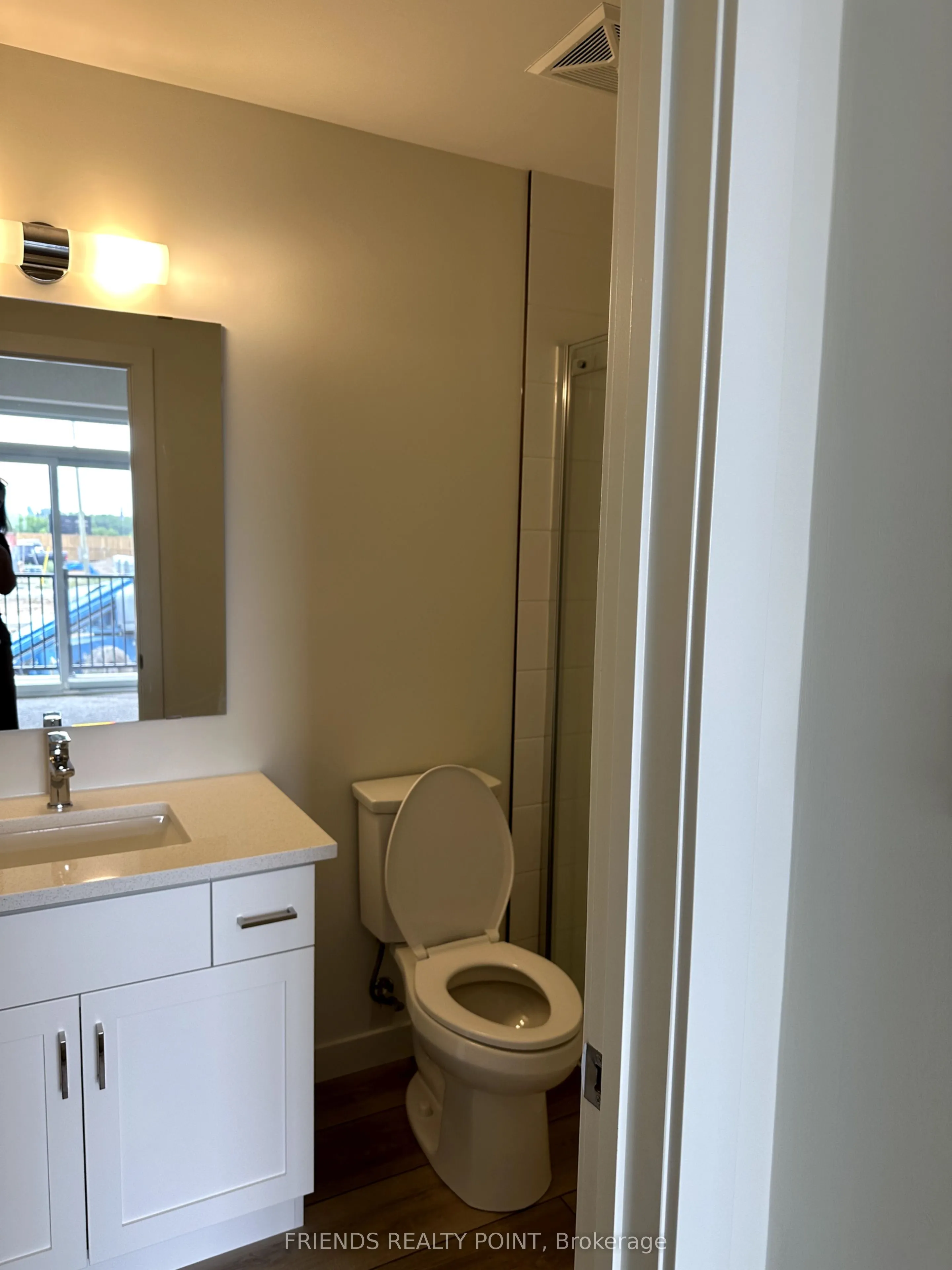 824 Woolwich Street, #175