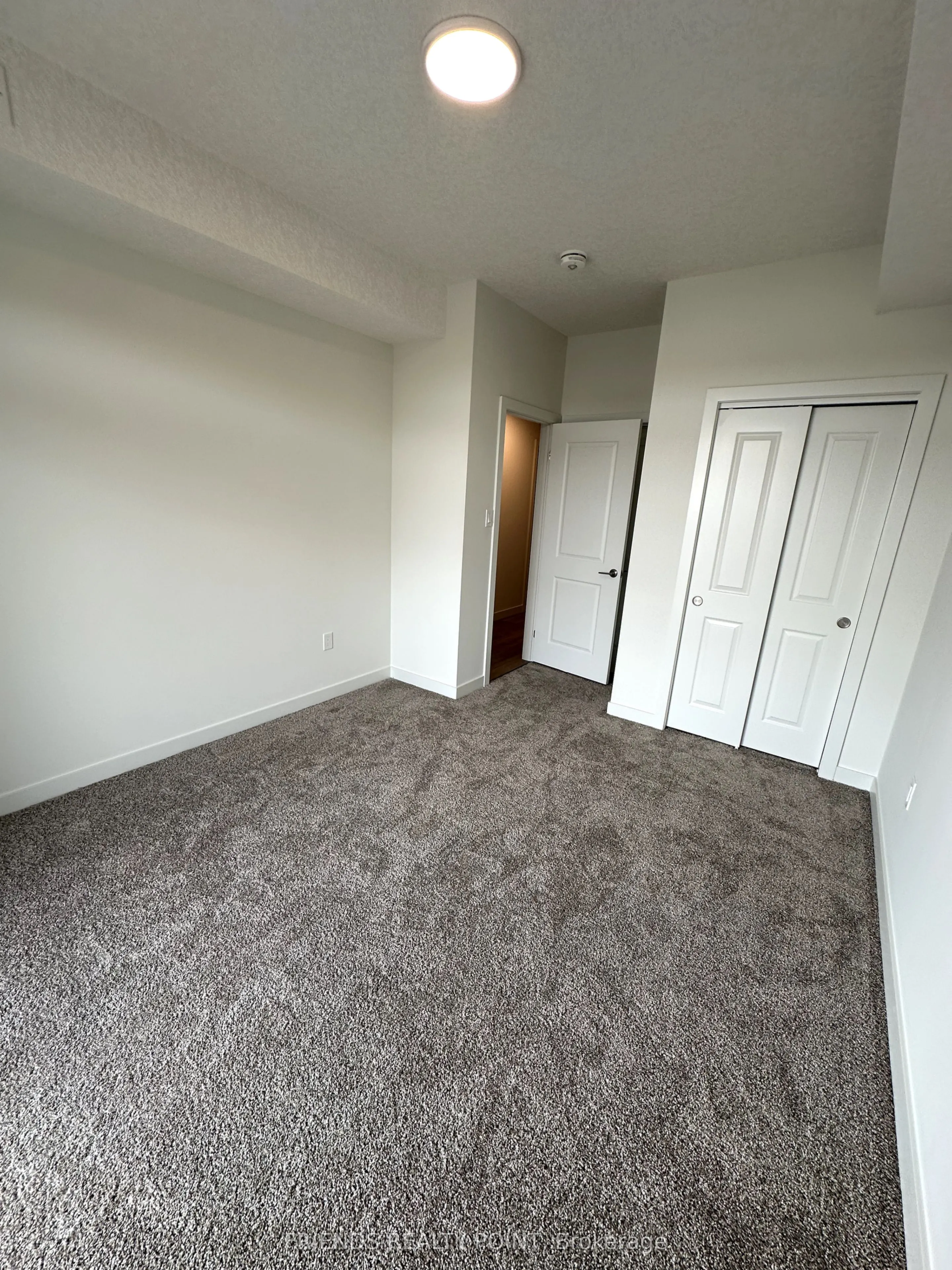 824 Woolwich Street, #175