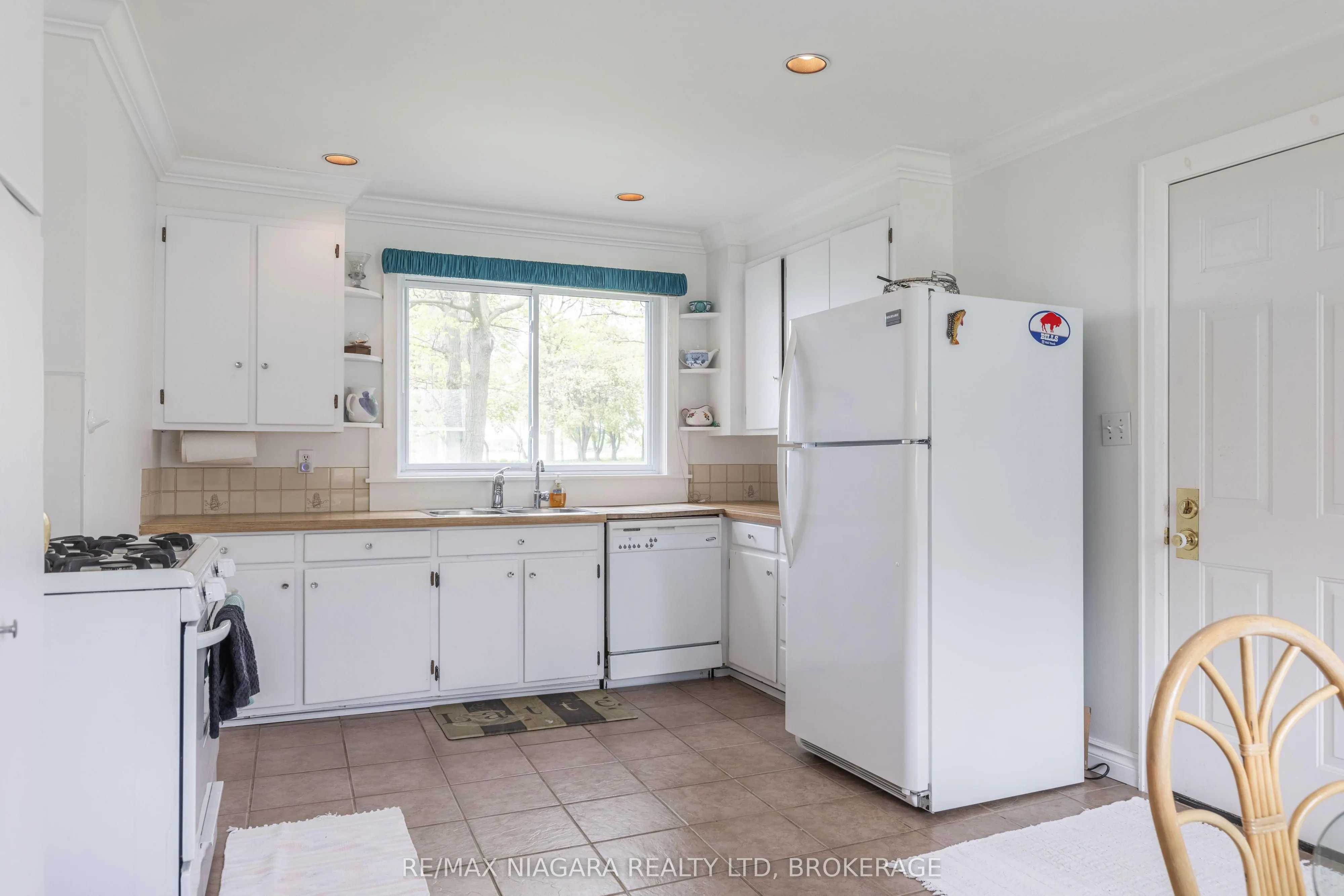 183 Maple Lane