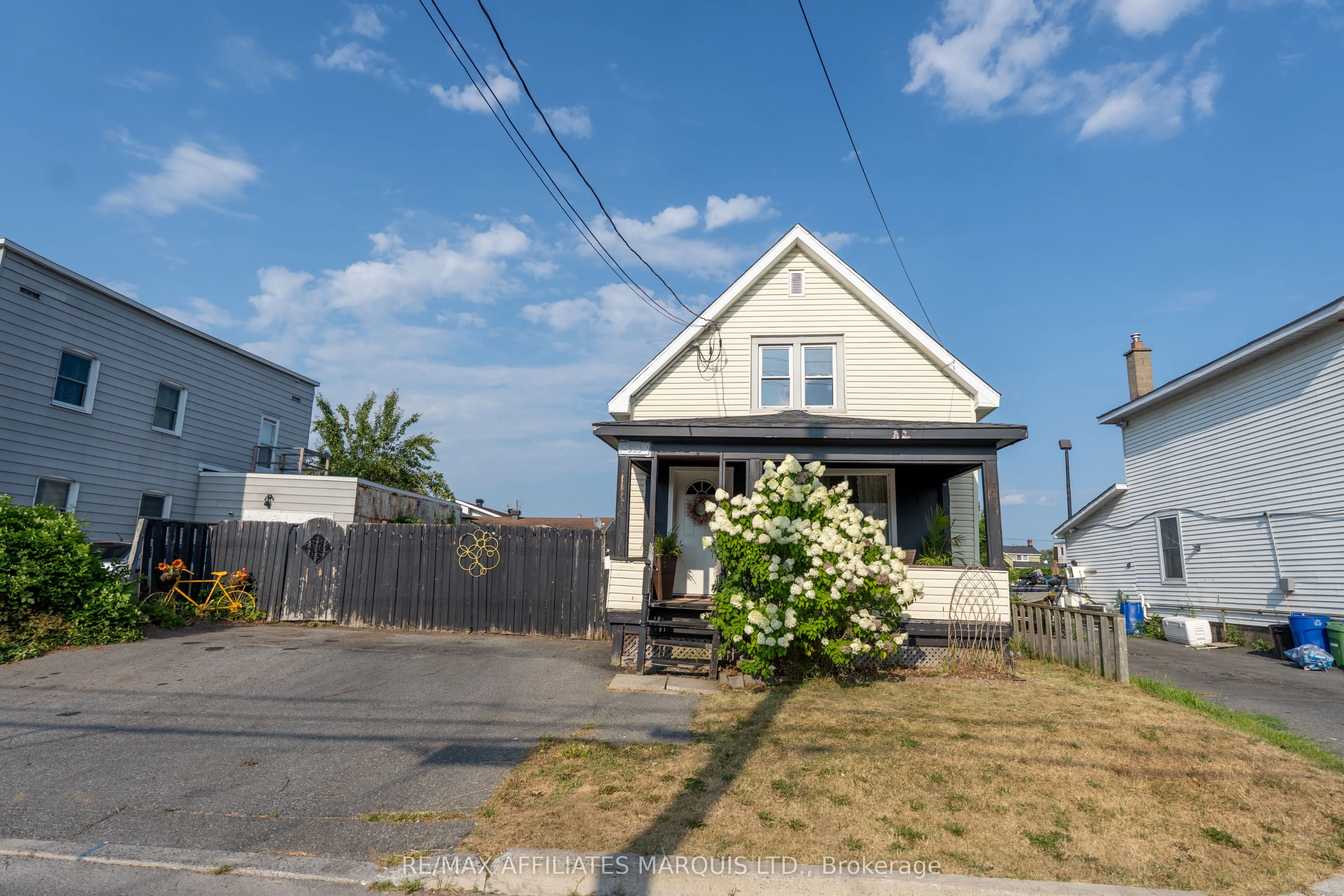 633 Augustus Street