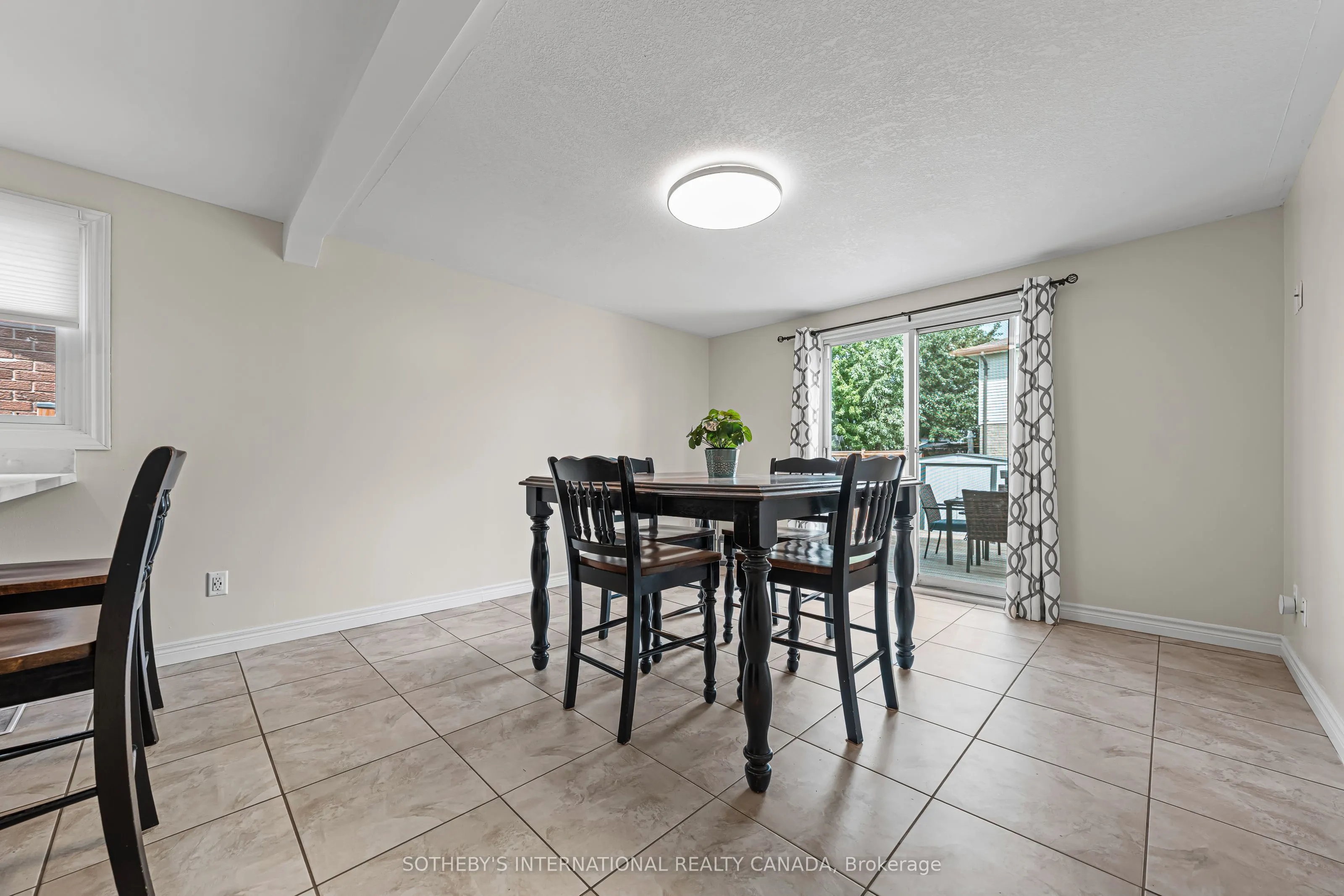 154 Covington Crescent