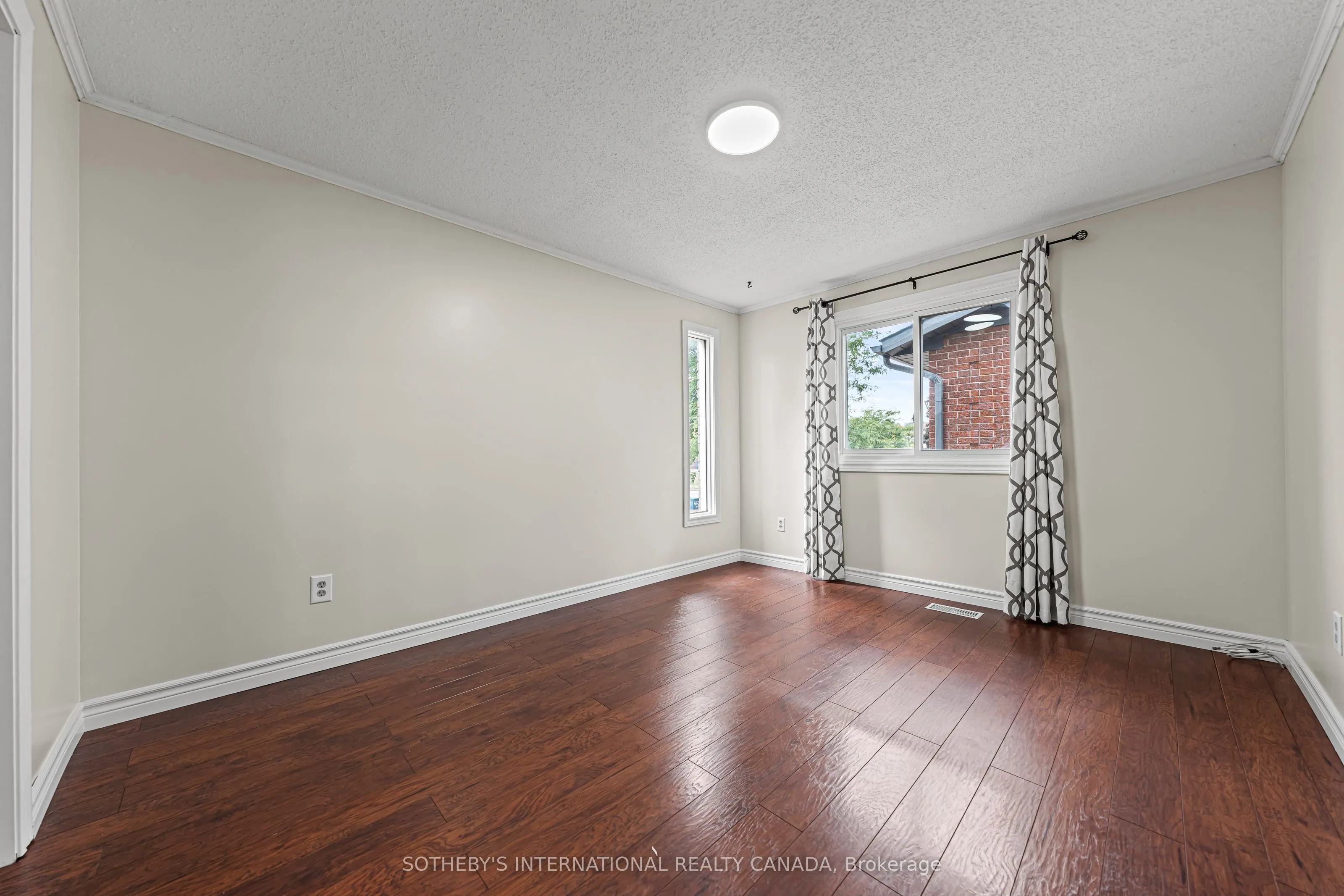 154 Covington Crescent