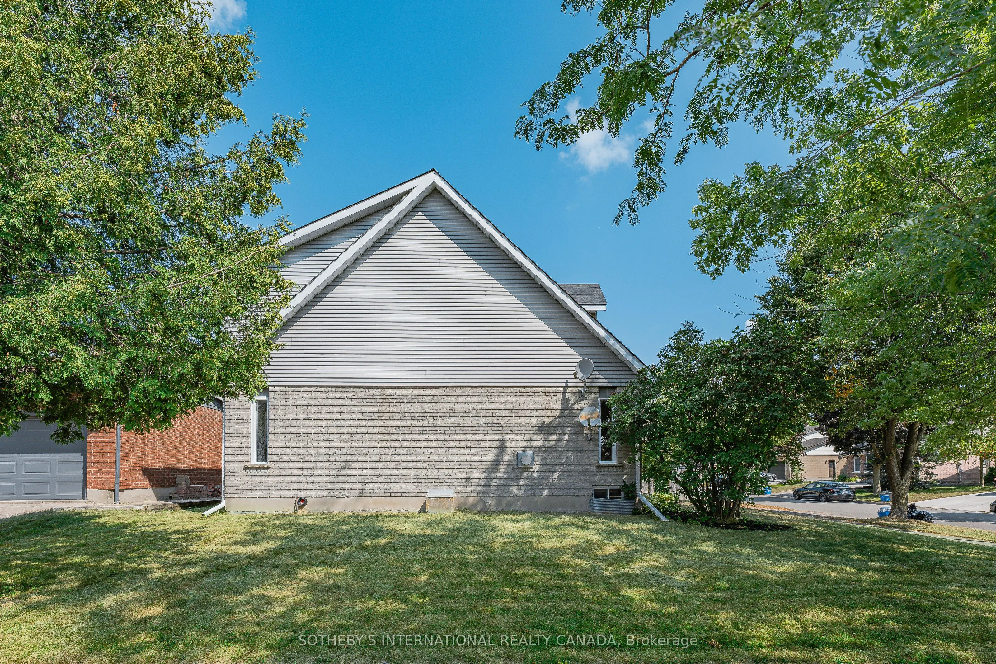 154 Covington Crescent