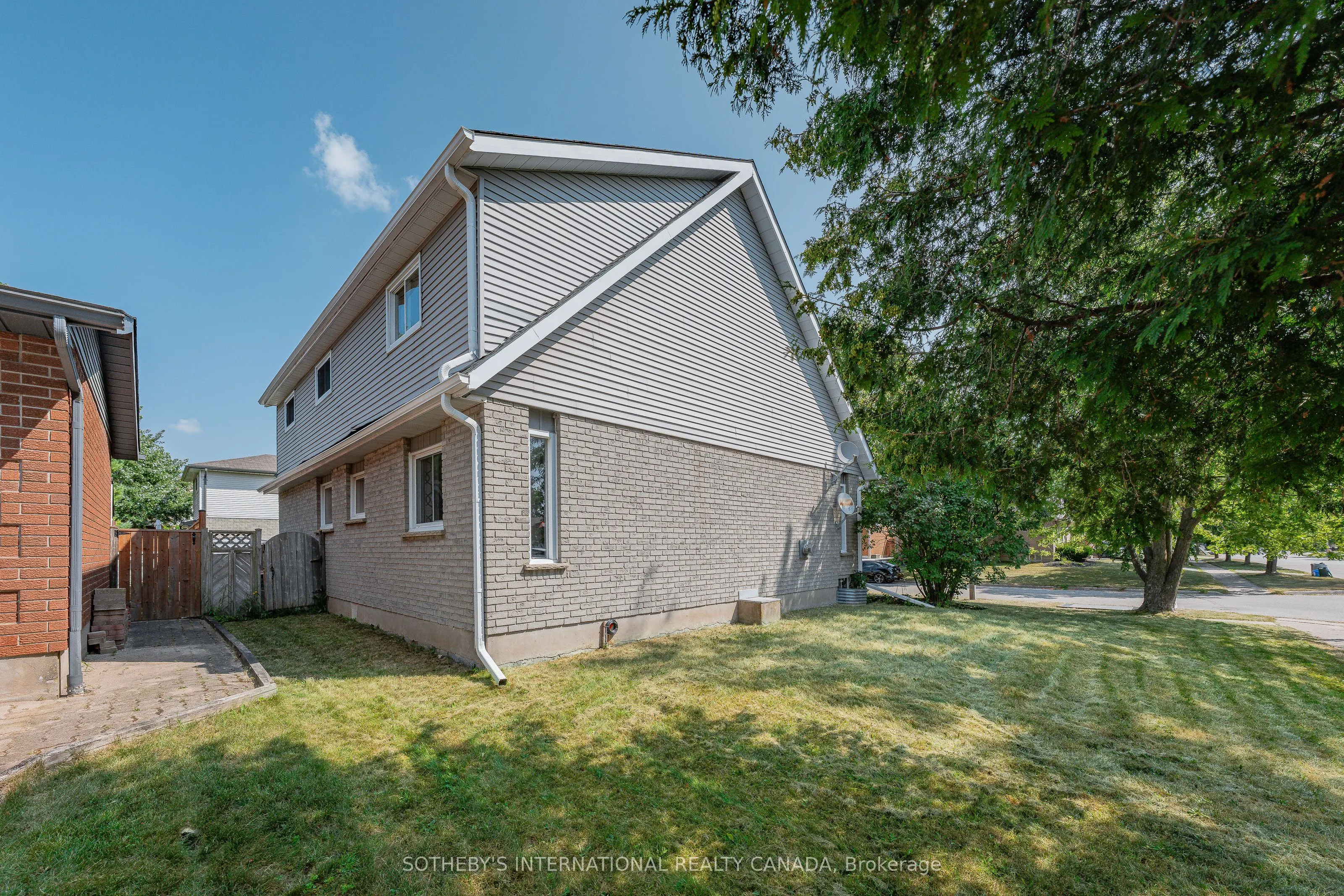 154 Covington Crescent